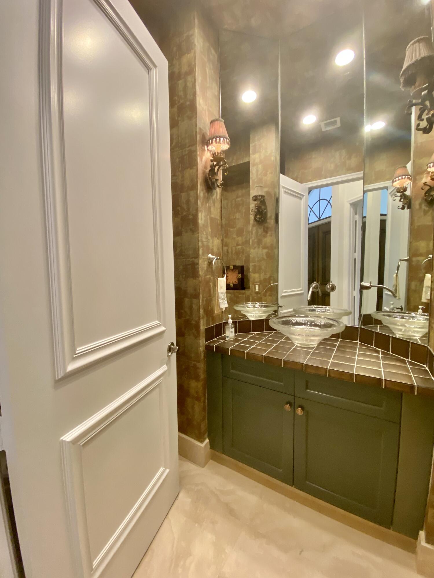 17754 Lake Azure Way