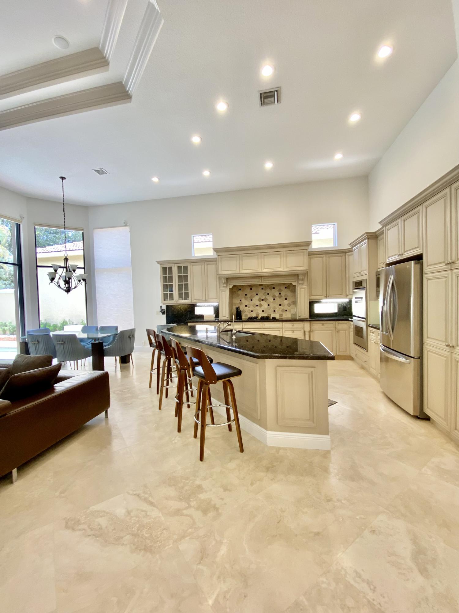 17754 Lake Azure Way