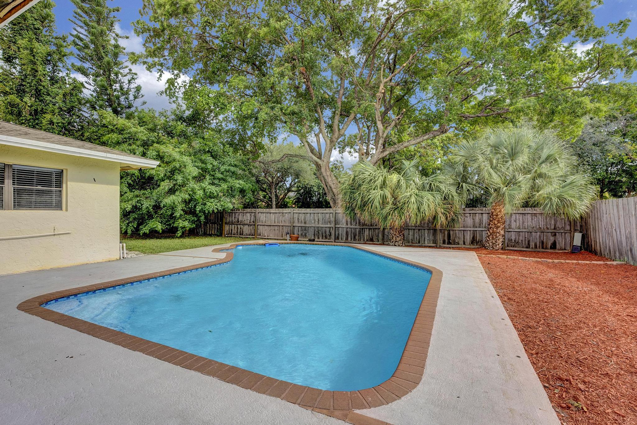 4499 Sugar Pine Drive