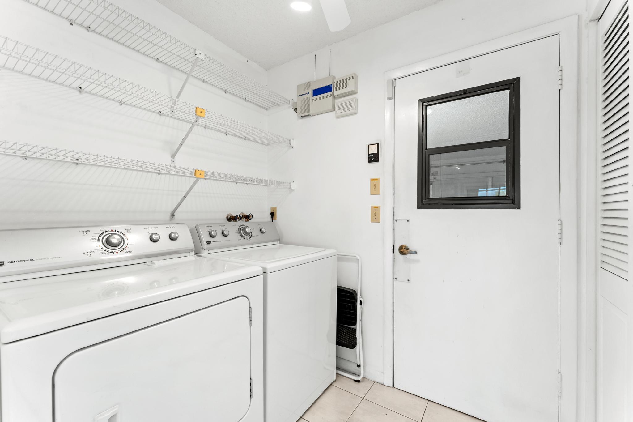 8674 White Egret Way