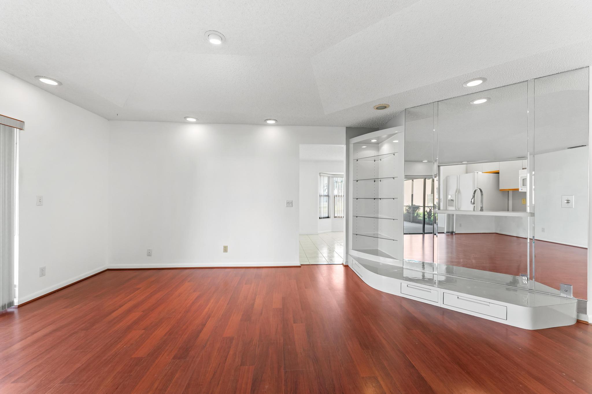 8674 White Egret Way