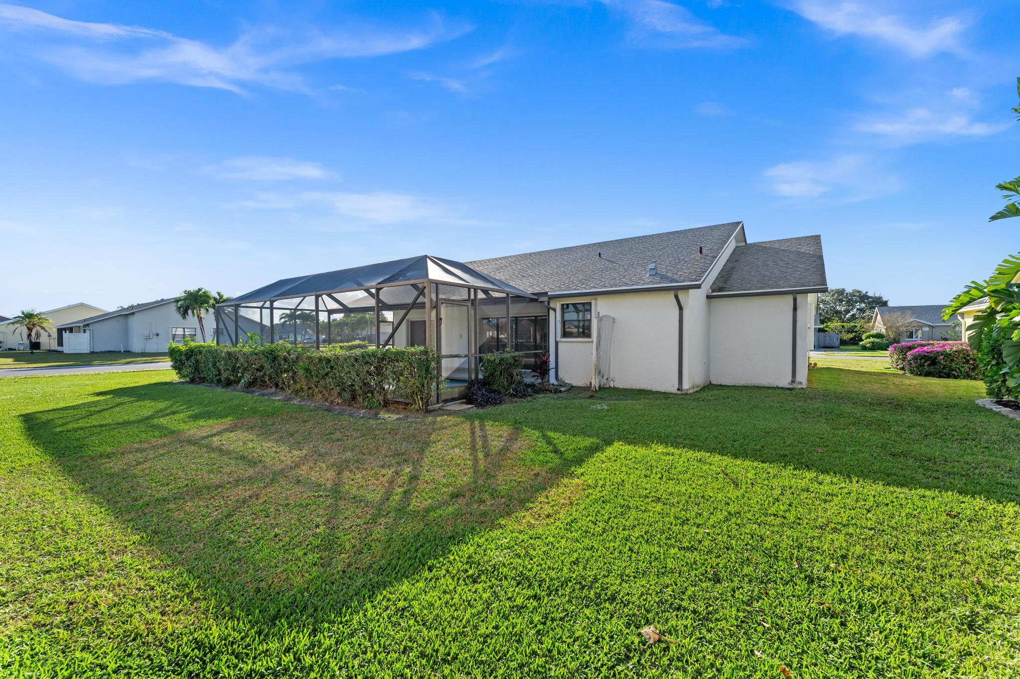 8674 White Egret Way