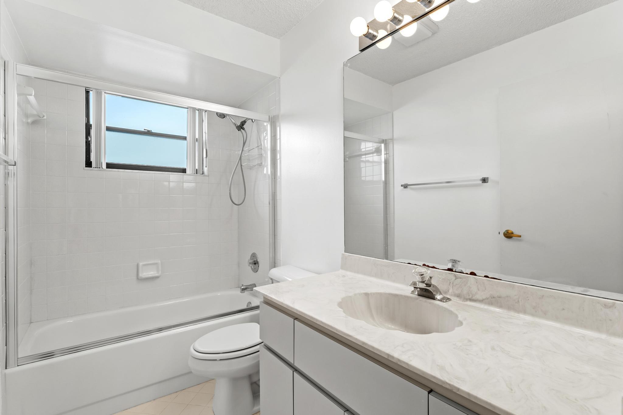 8674 White Egret Way