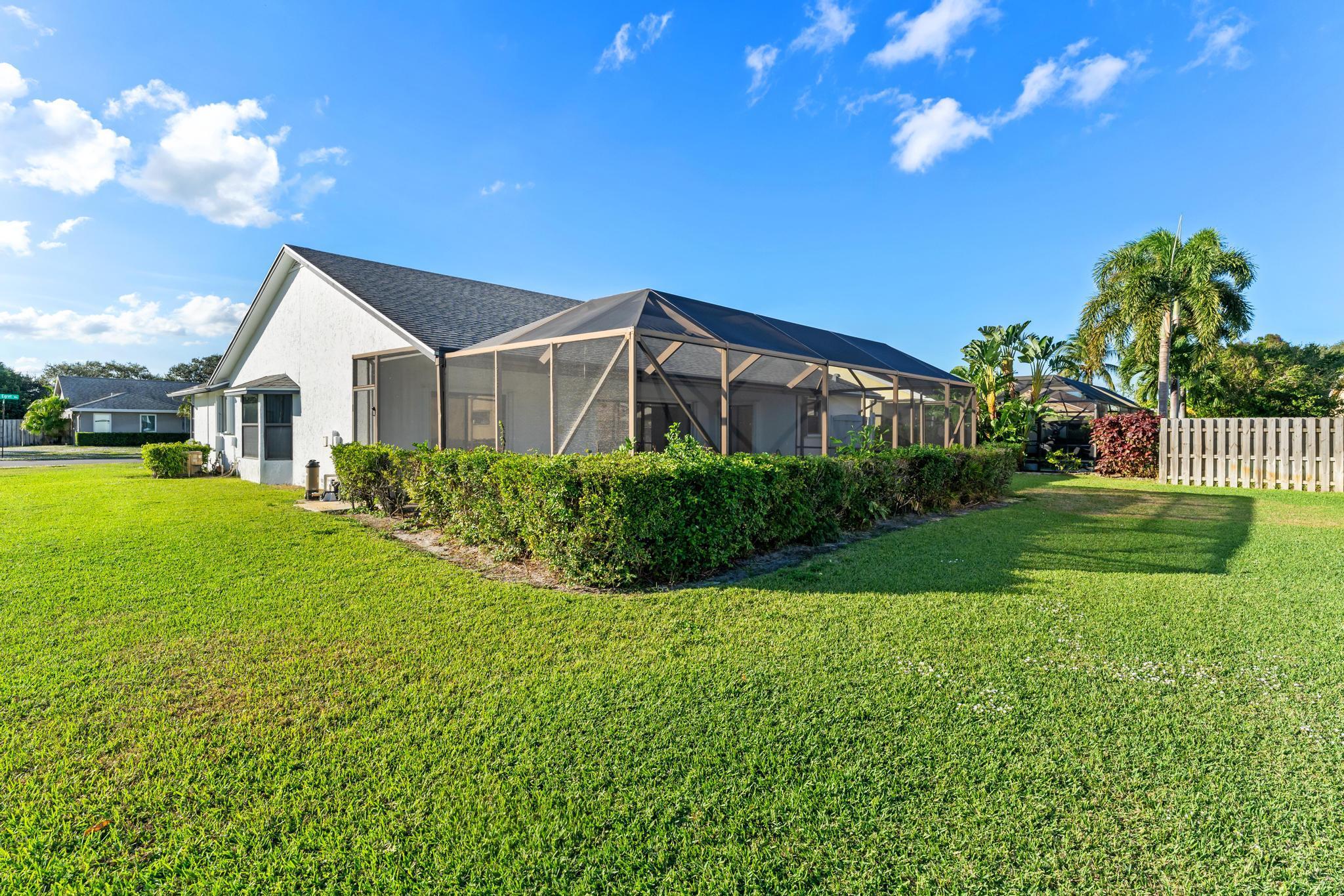 8674 White Egret Way