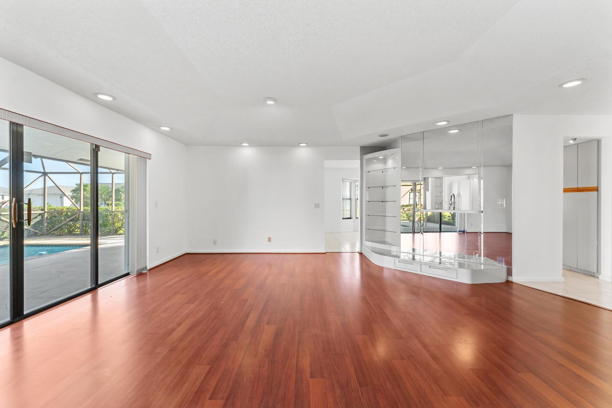 8674 White Egret Way