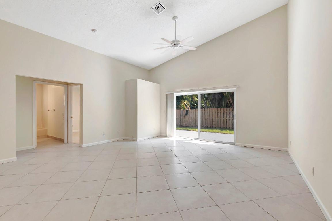 3121 Florida Boulevard