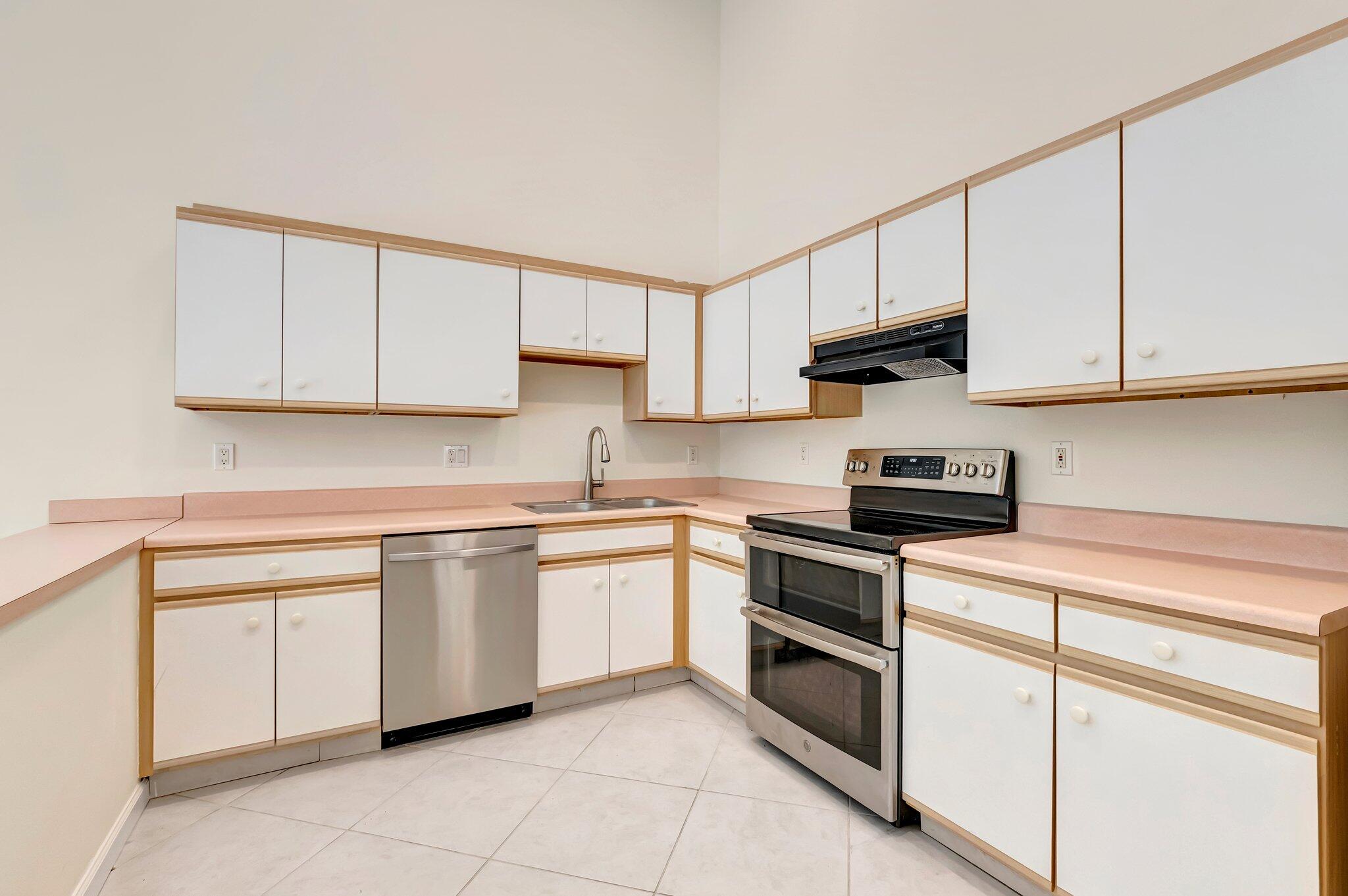 3121 Florida Boulevard