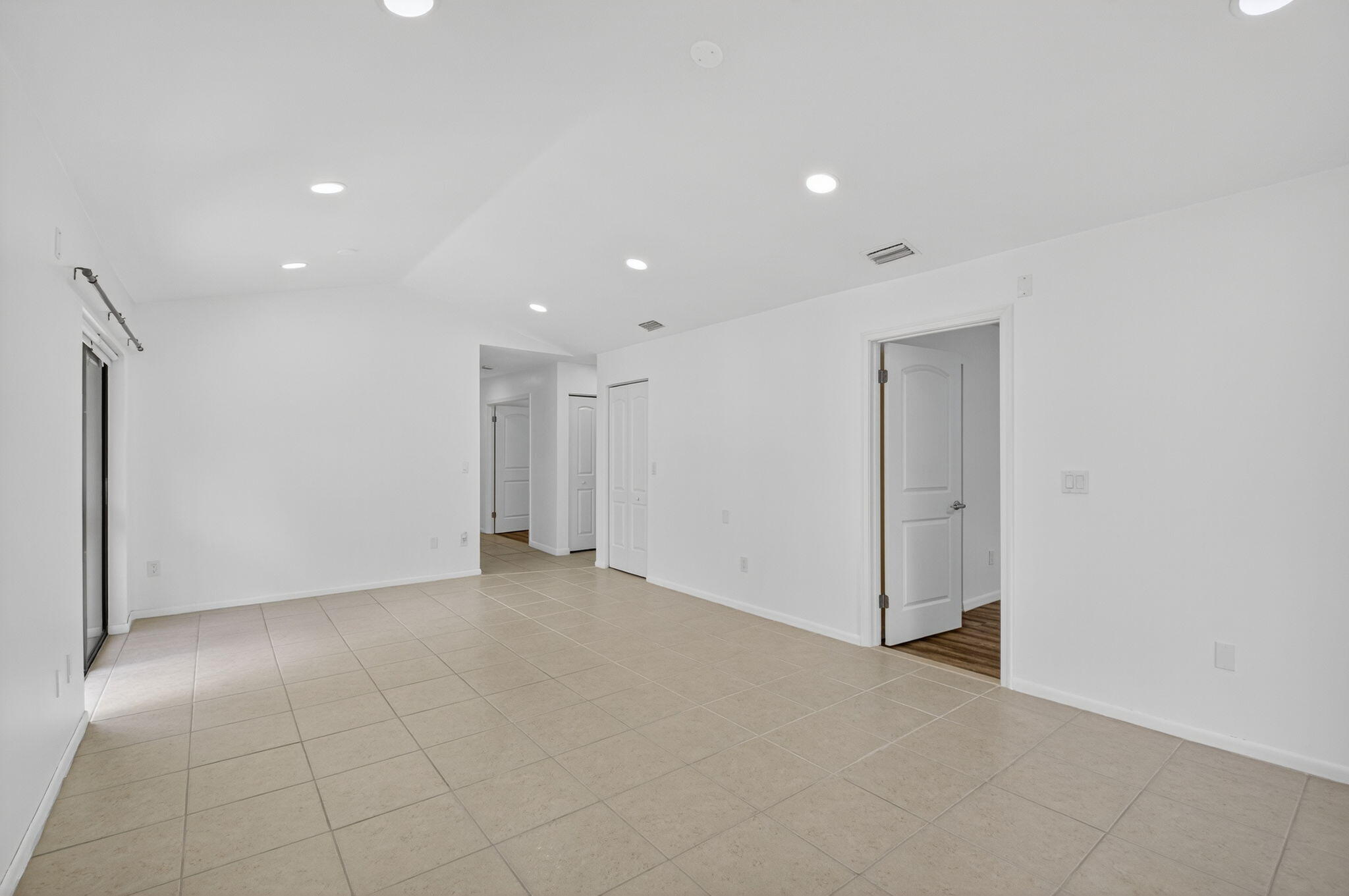 5151 W Club Circle 205