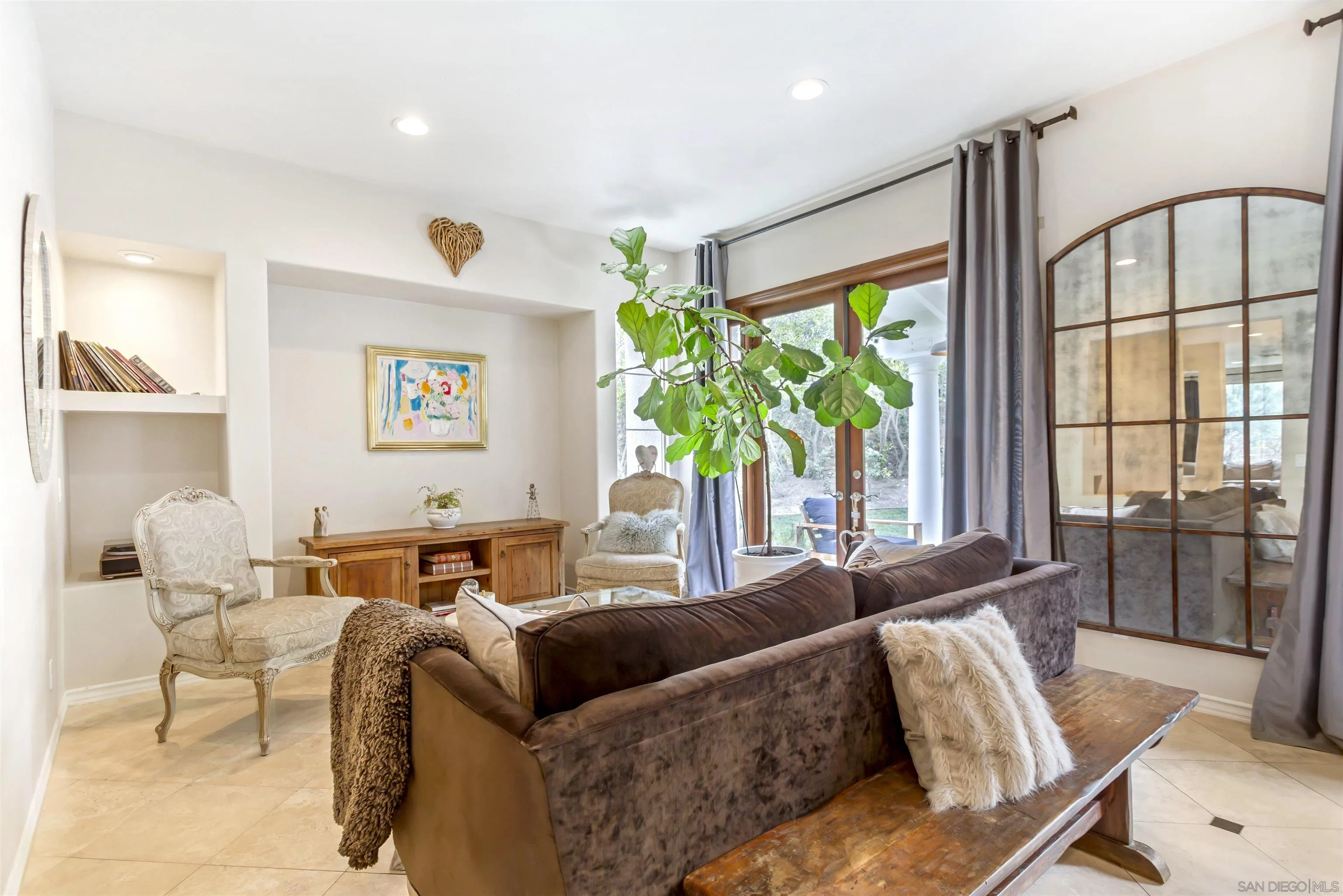 4229 N Via Mira Monte