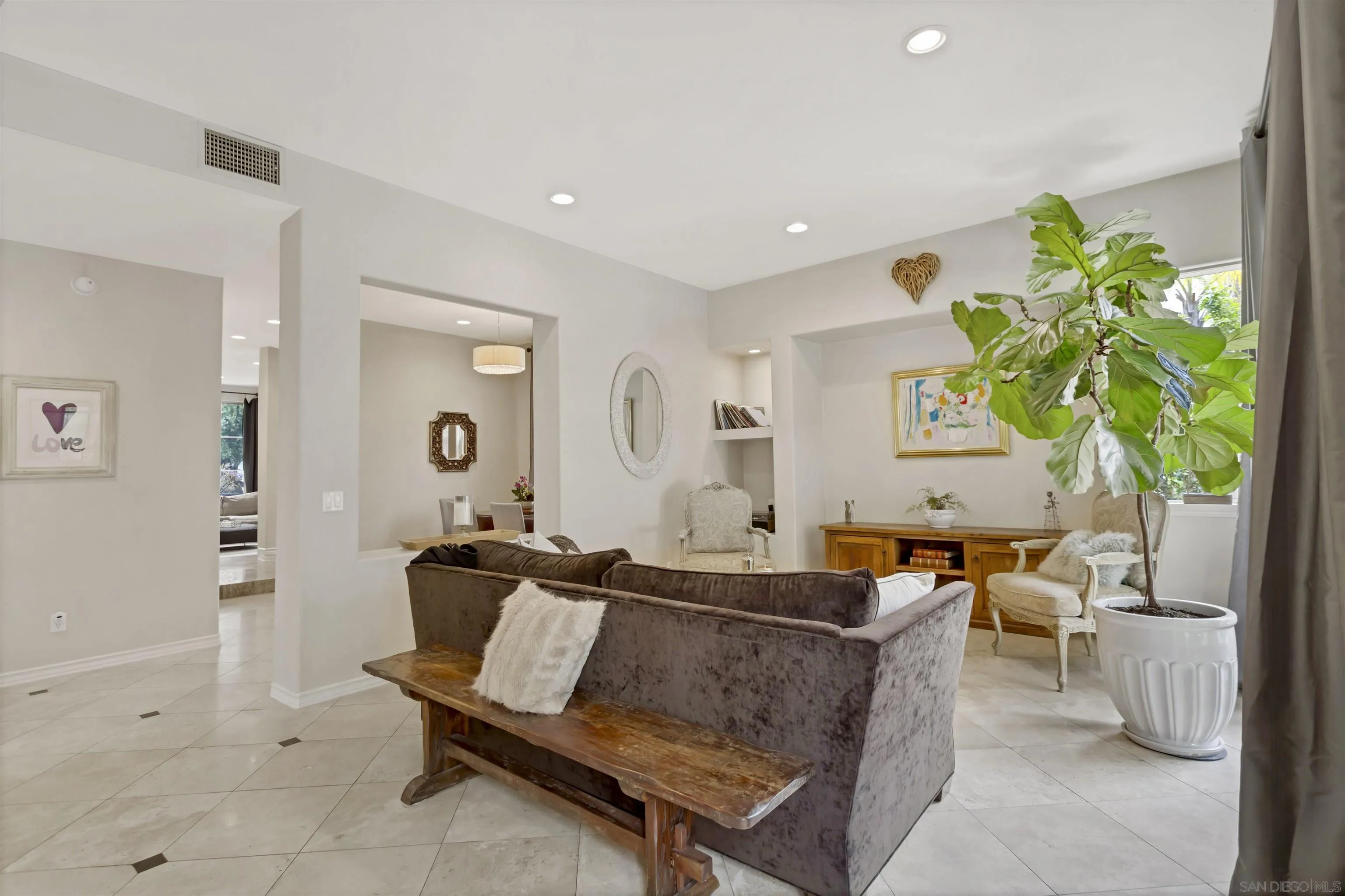 4229 N Via Mira Monte
