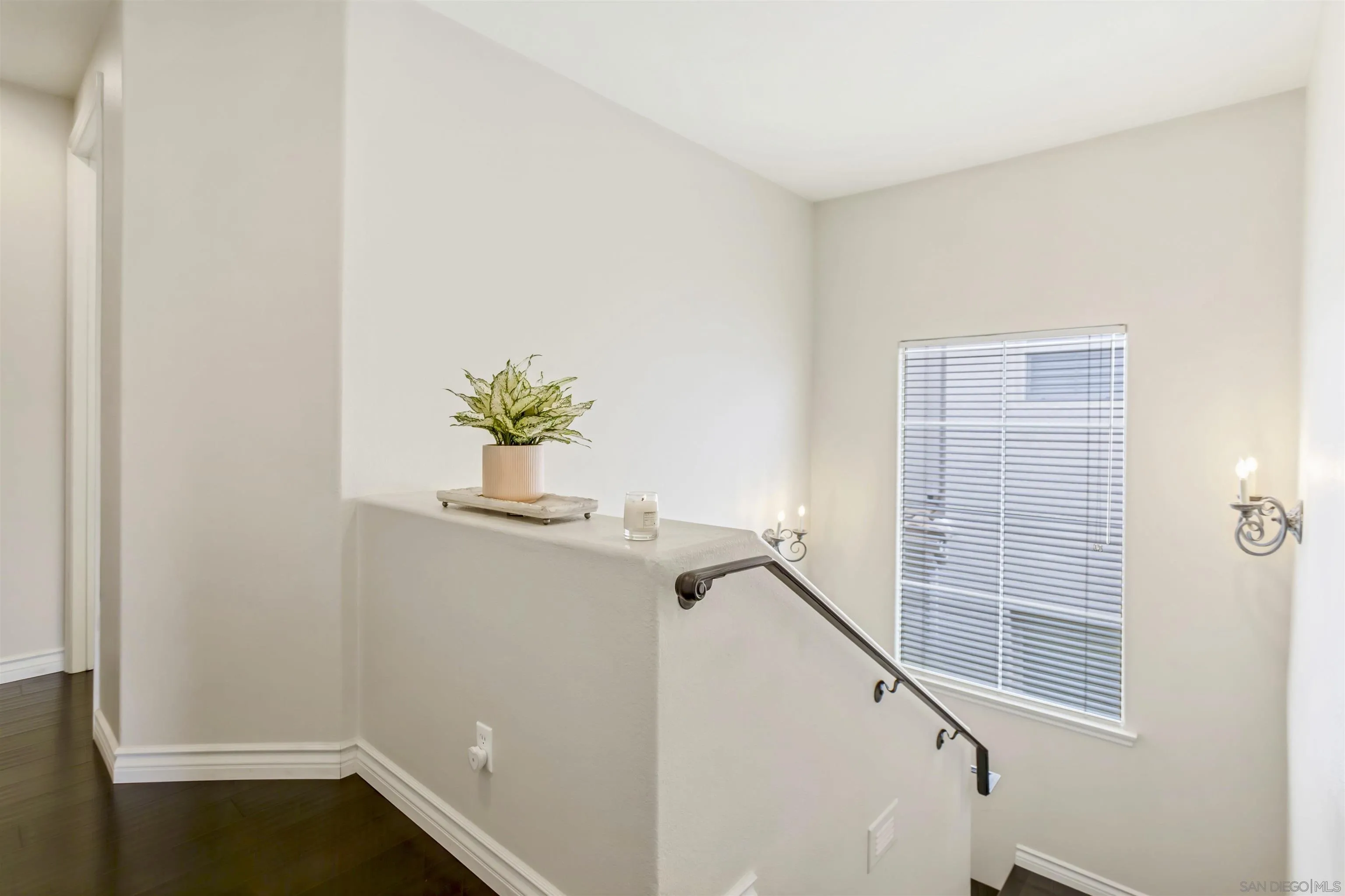 4229 N Via Mira Monte
