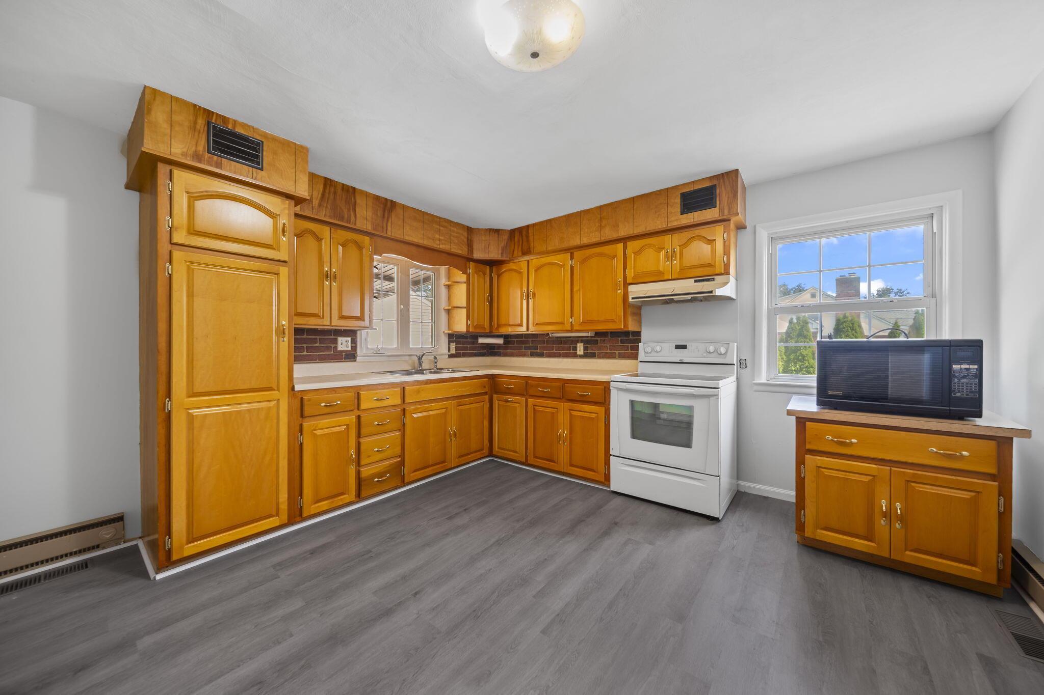 755 Pole Lane Road