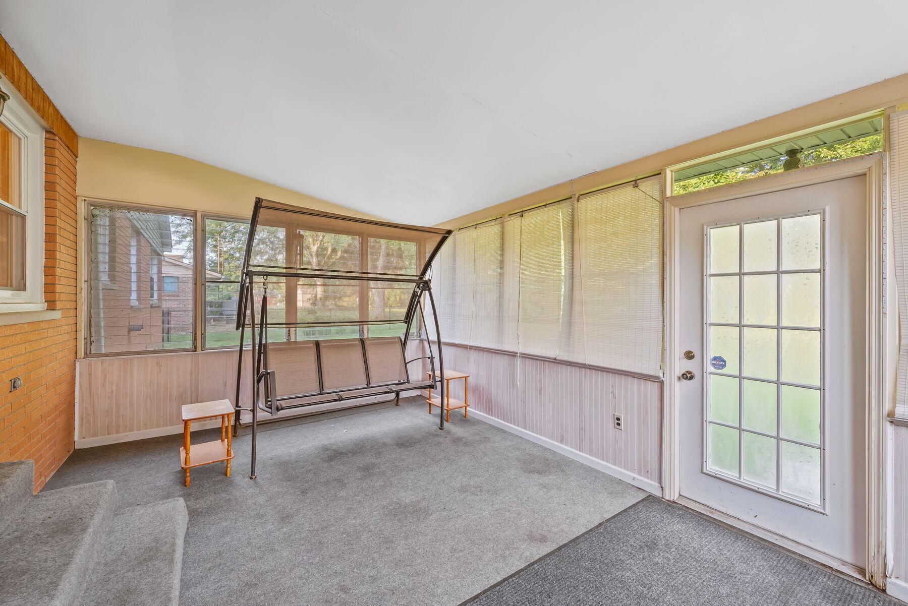 729 Laura Drive