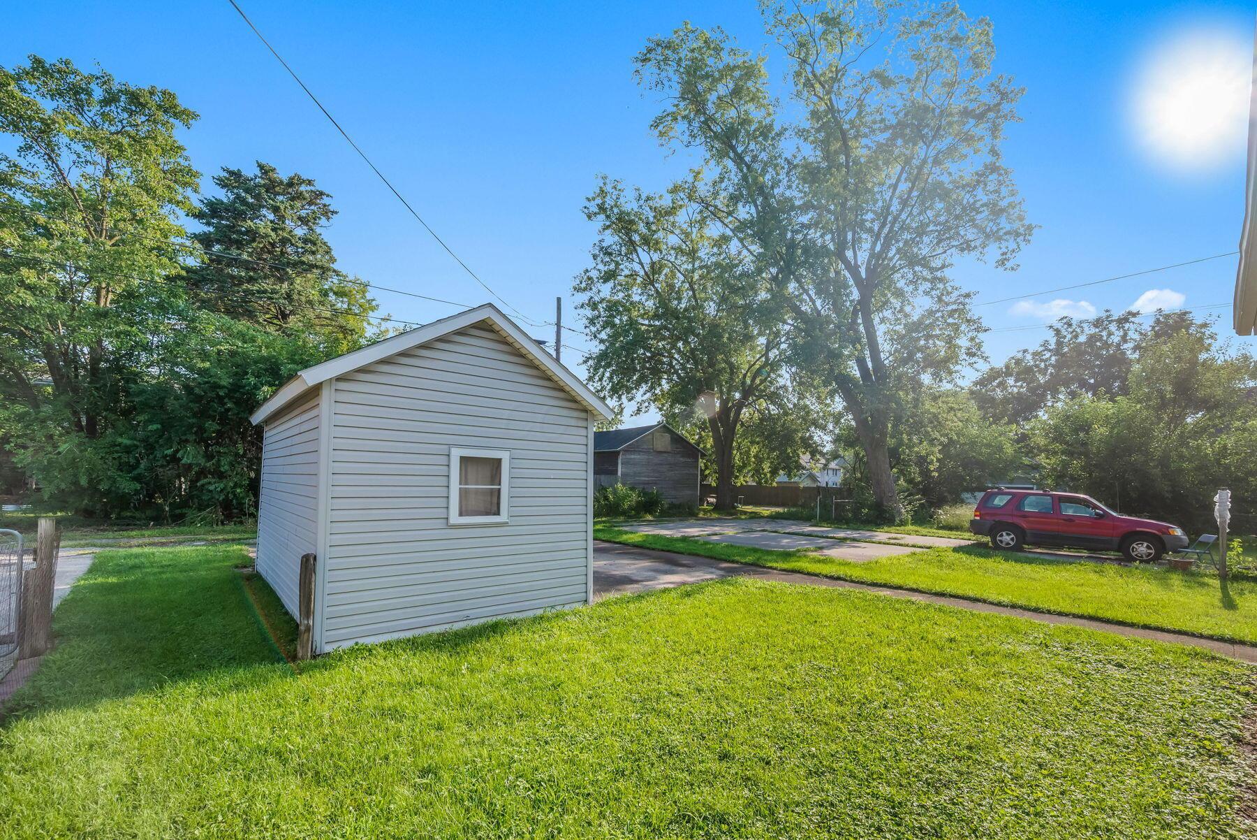 324 Carner Avenue
