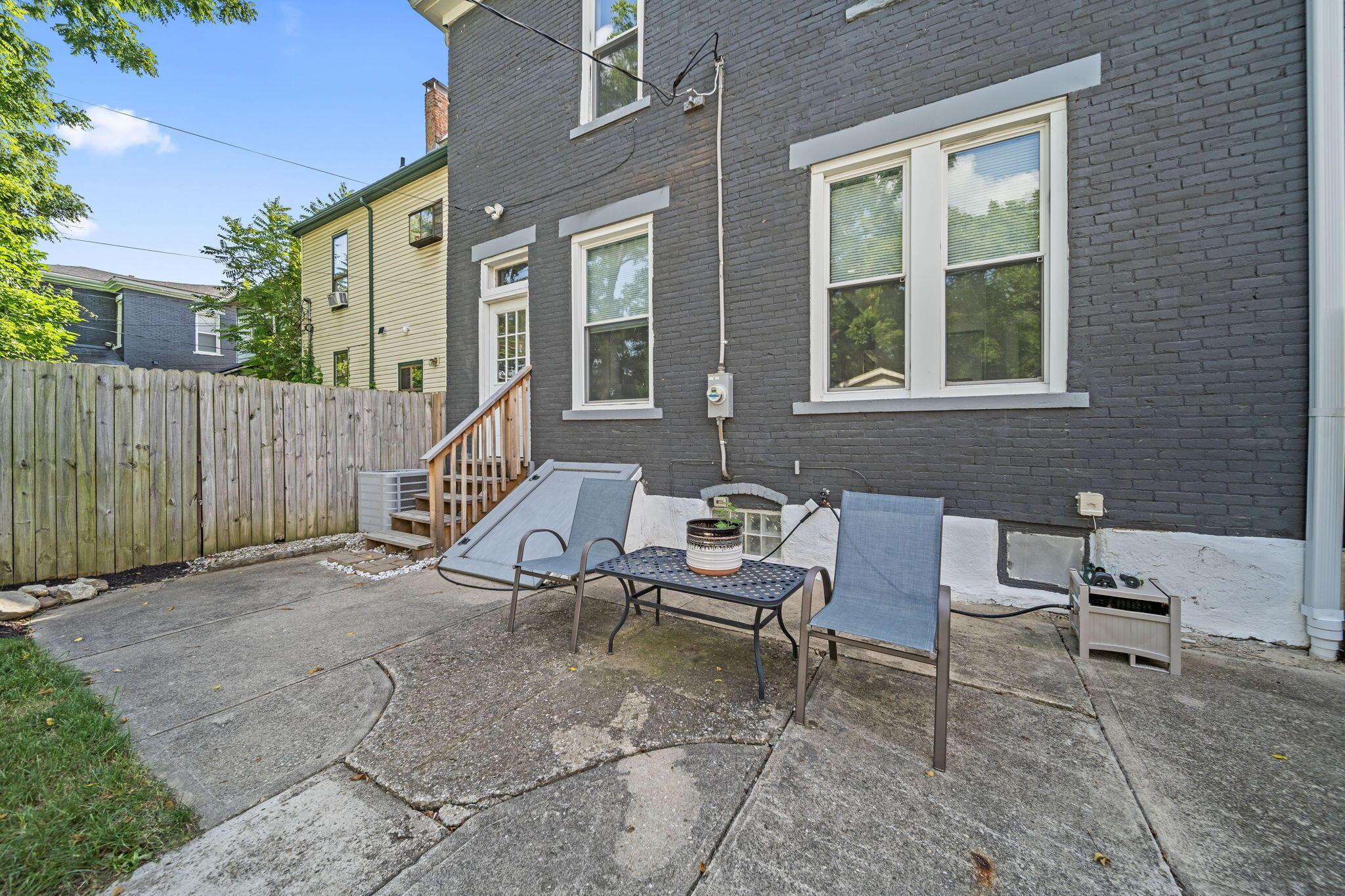 920 Oakwood Avenue