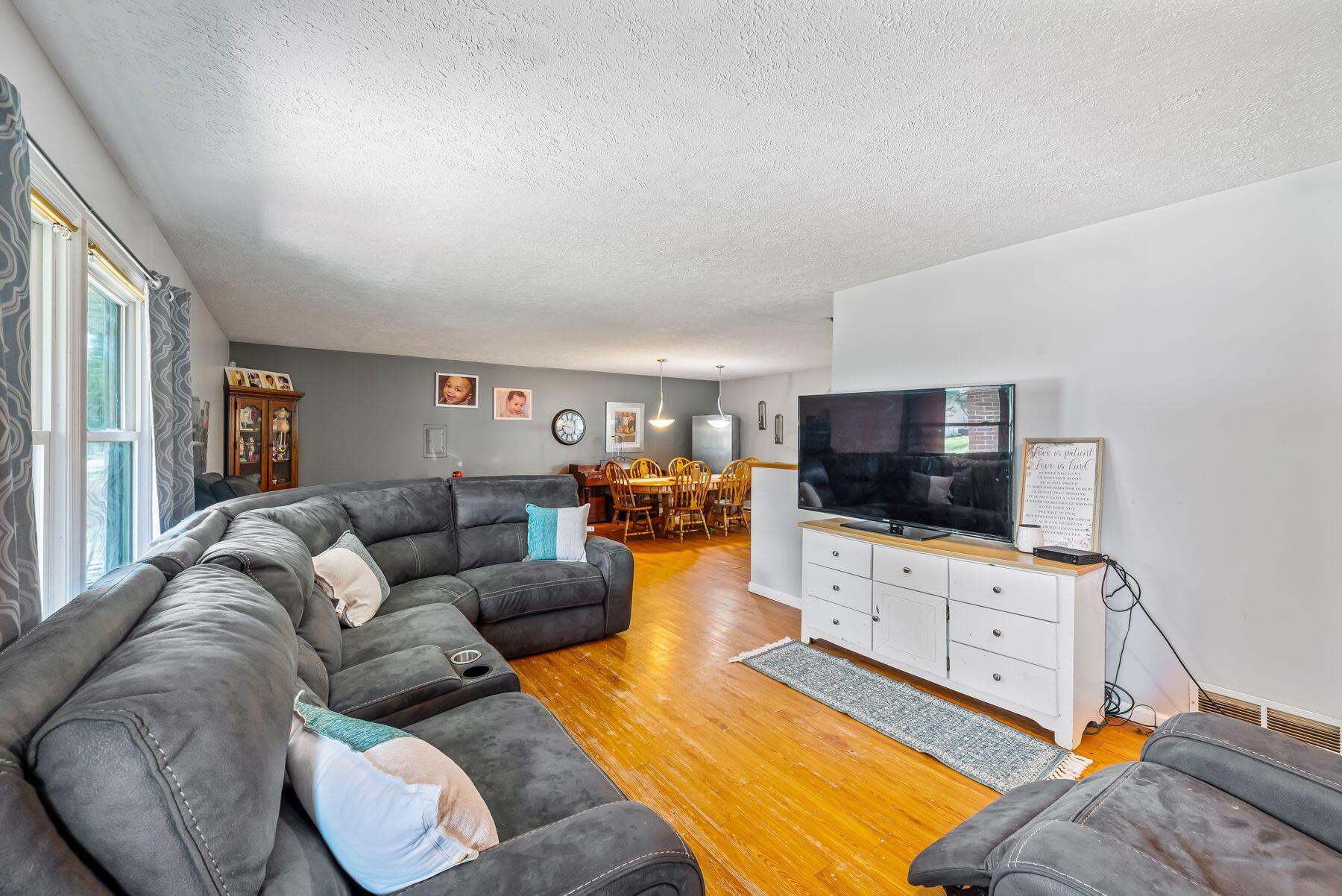 1406 Plantation Drive