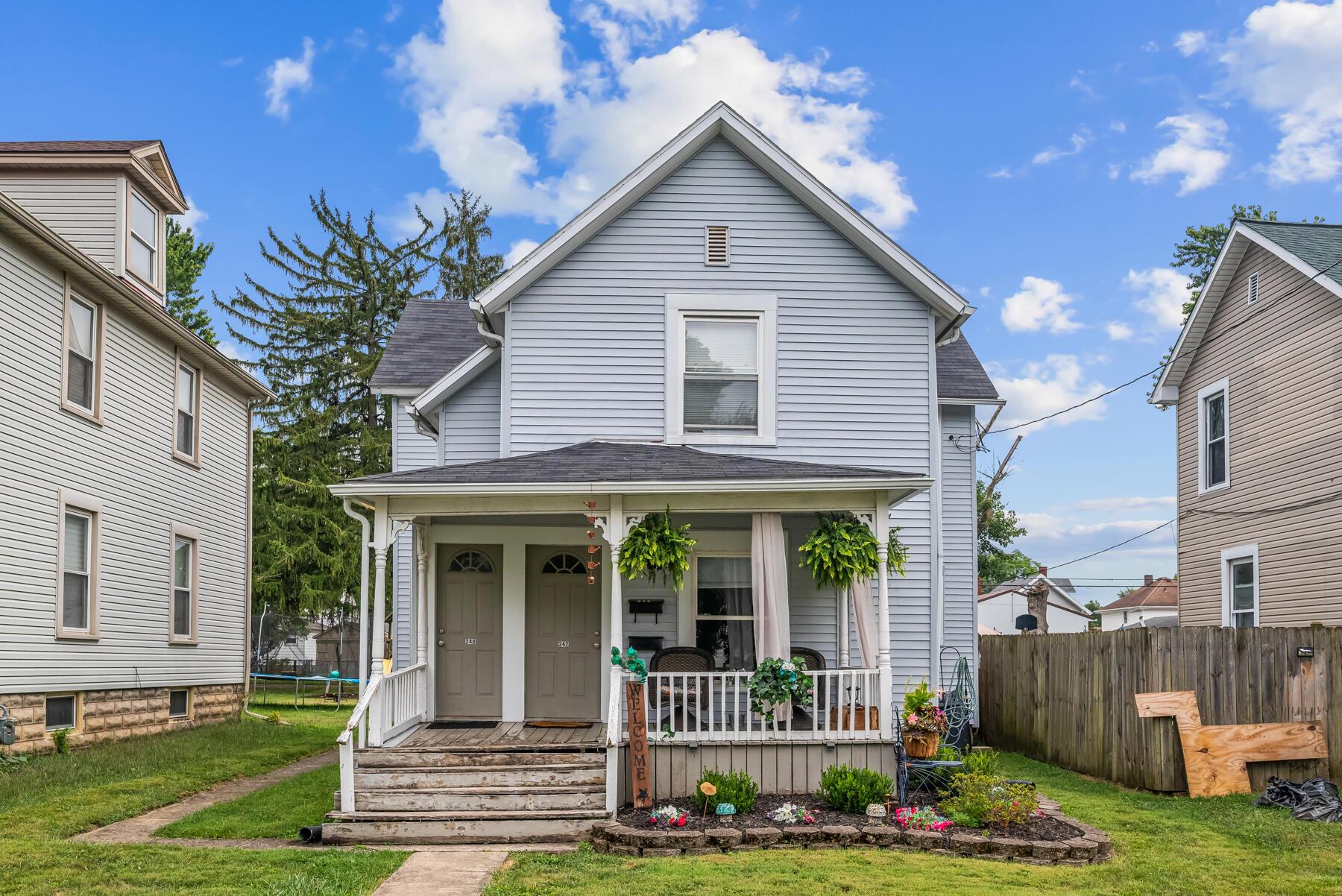 240 S Seffner Avenue