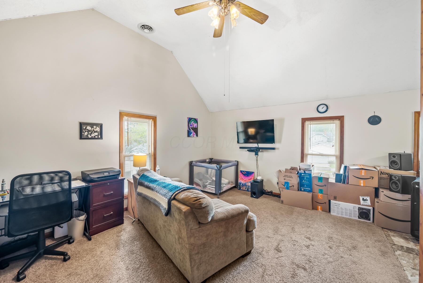 240 S Seffner Avenue