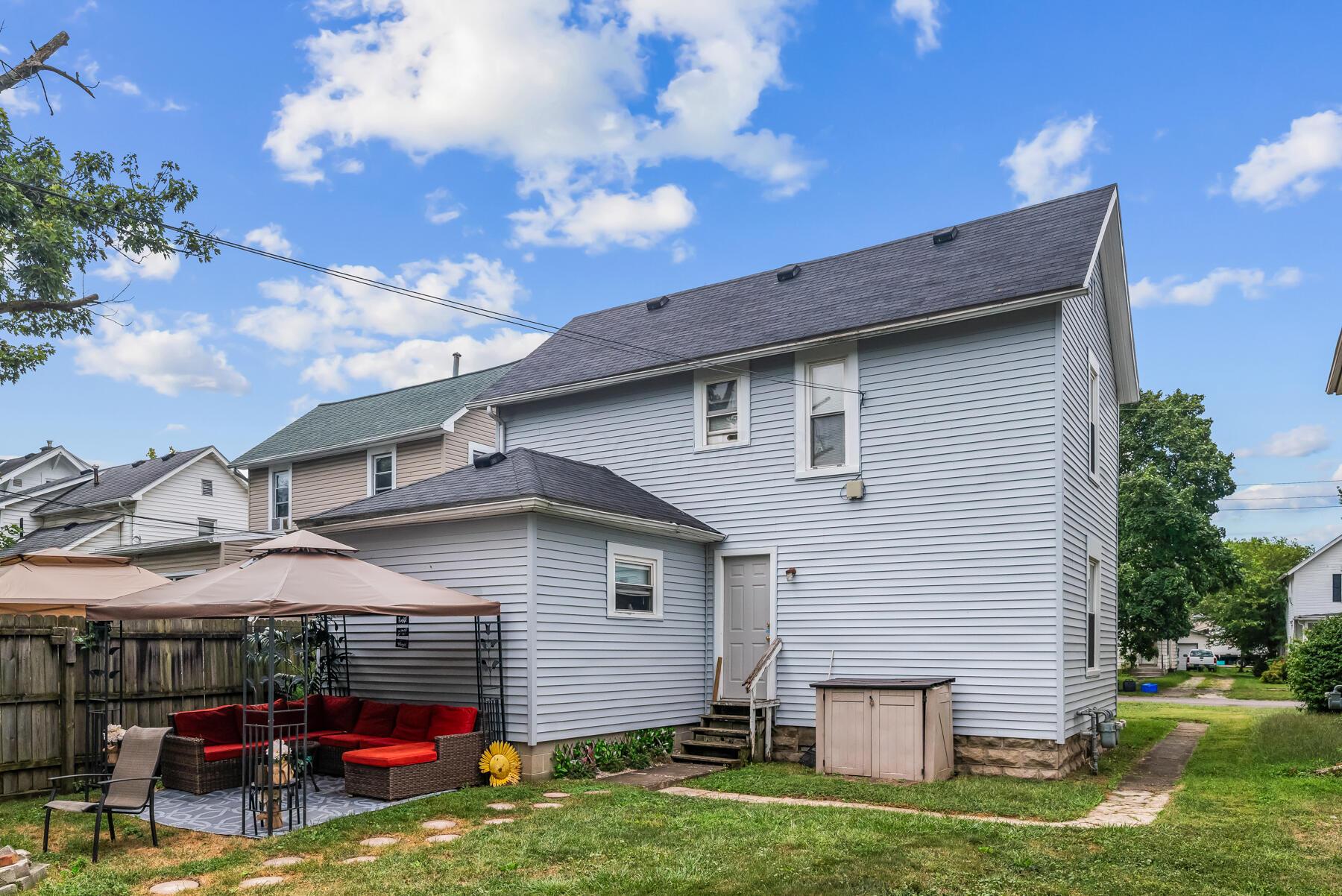 240 S Seffner Avenue