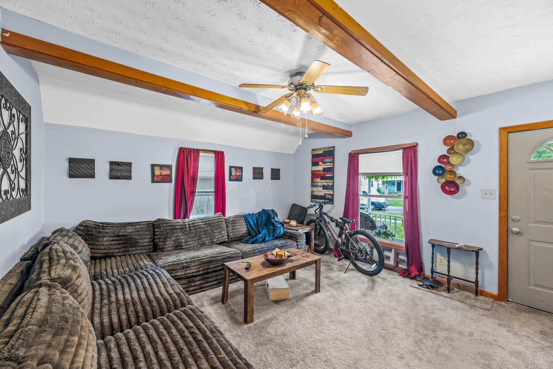 240 S Seffner Avenue