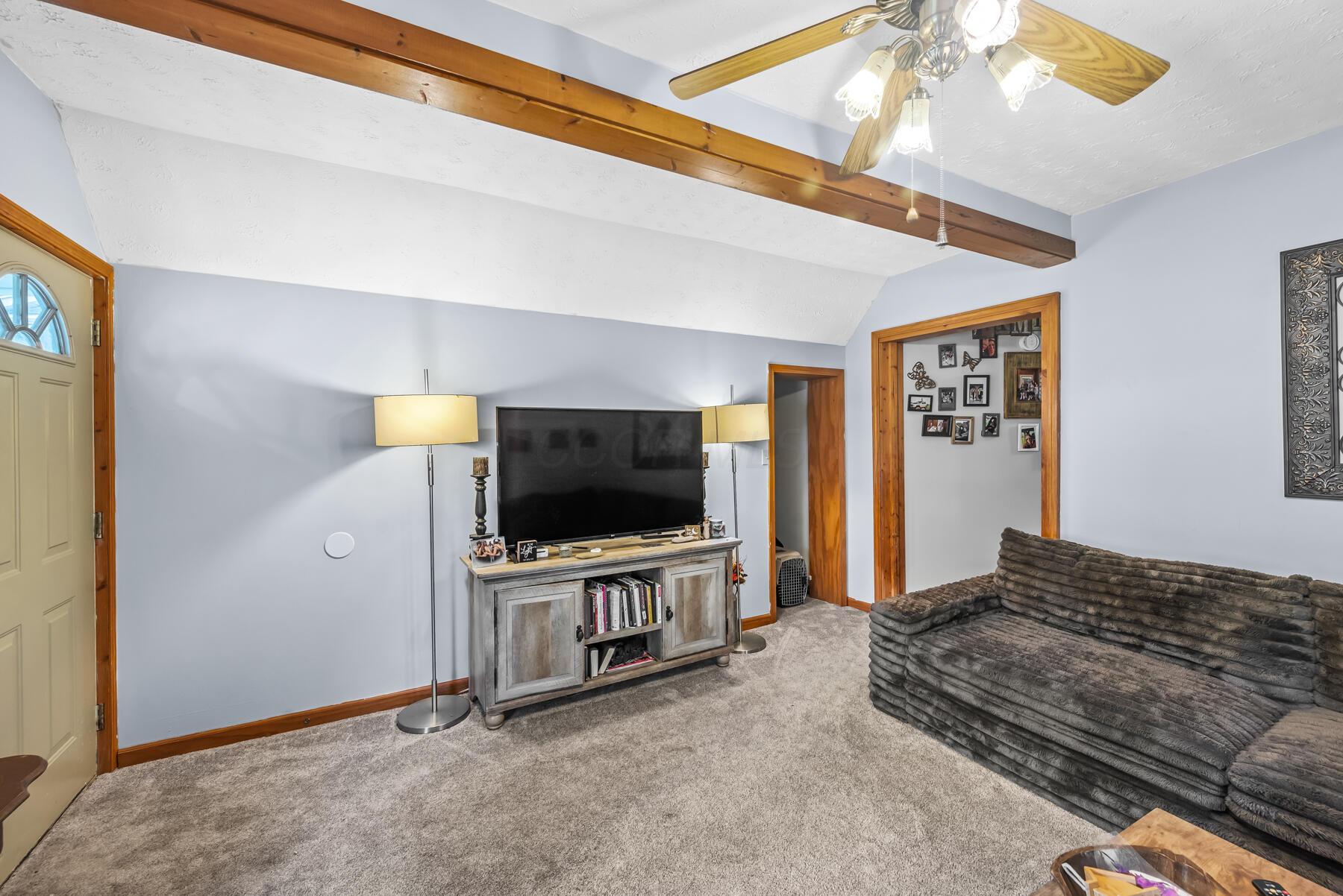 240 S Seffner Avenue