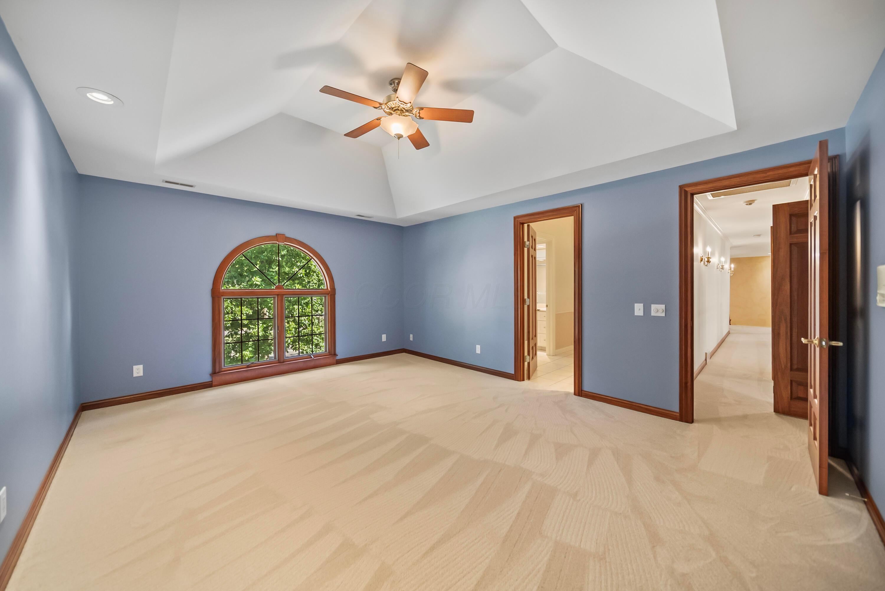 867 Edwards Glen
