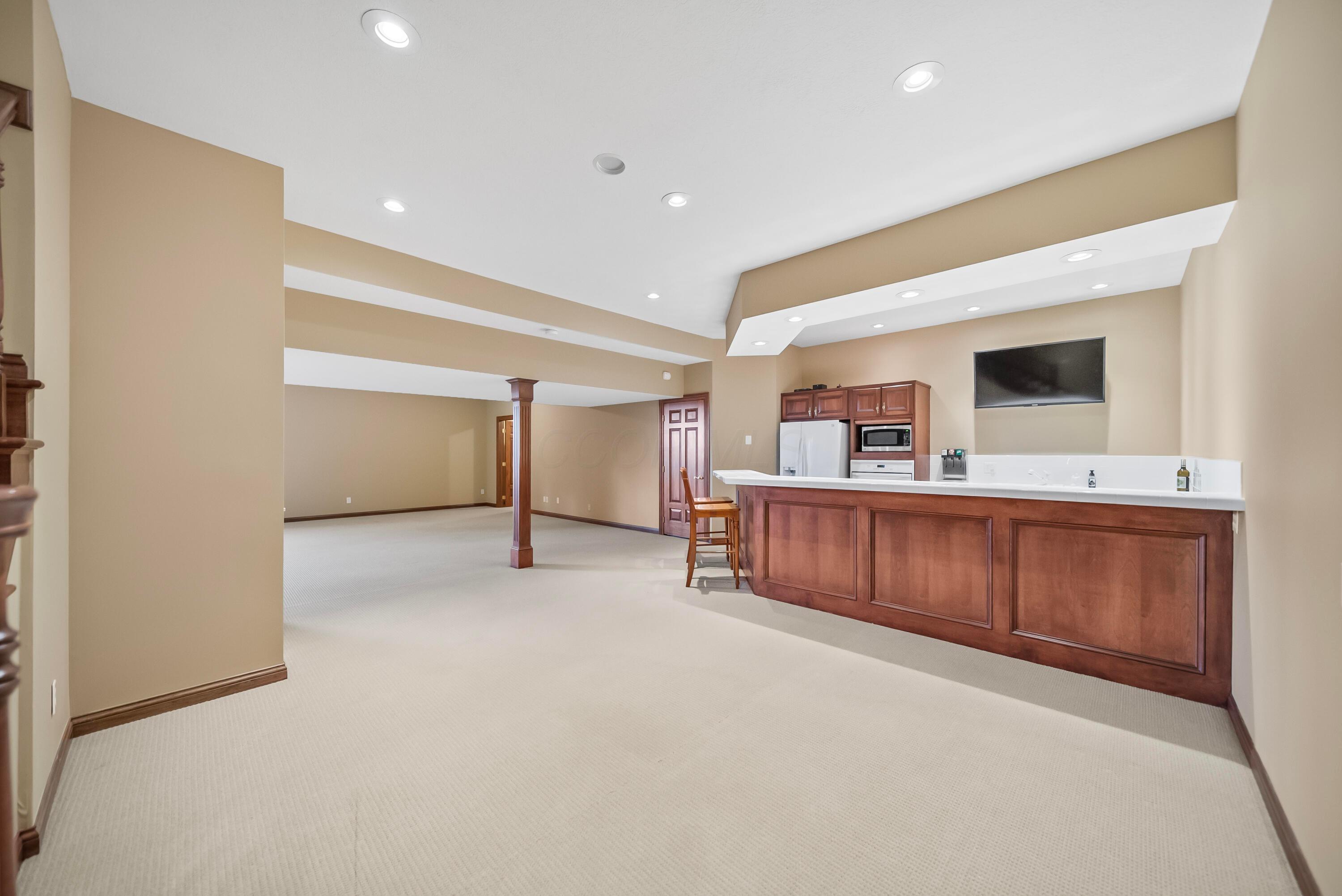 867 Edwards Glen