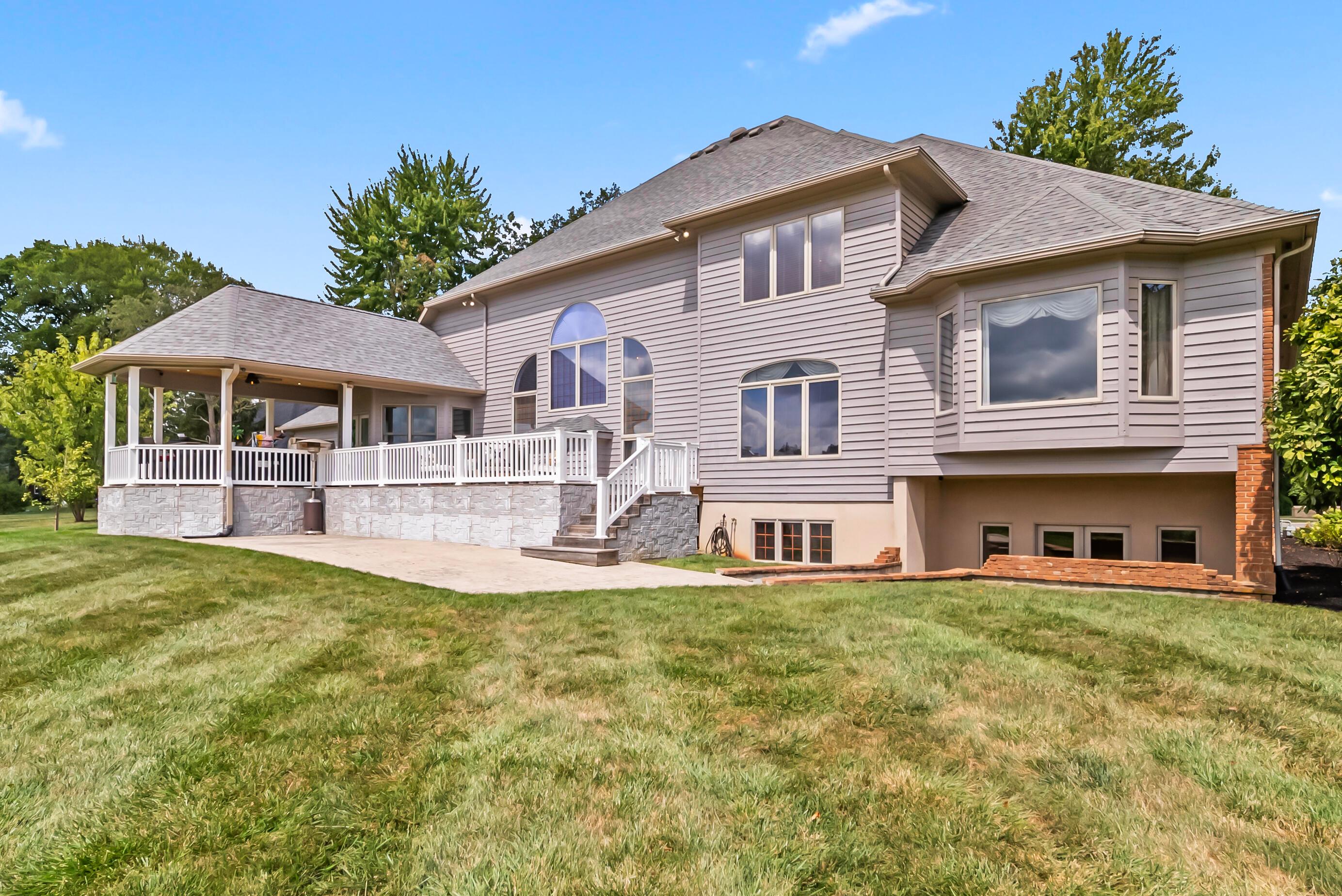 867 Edwards Glen