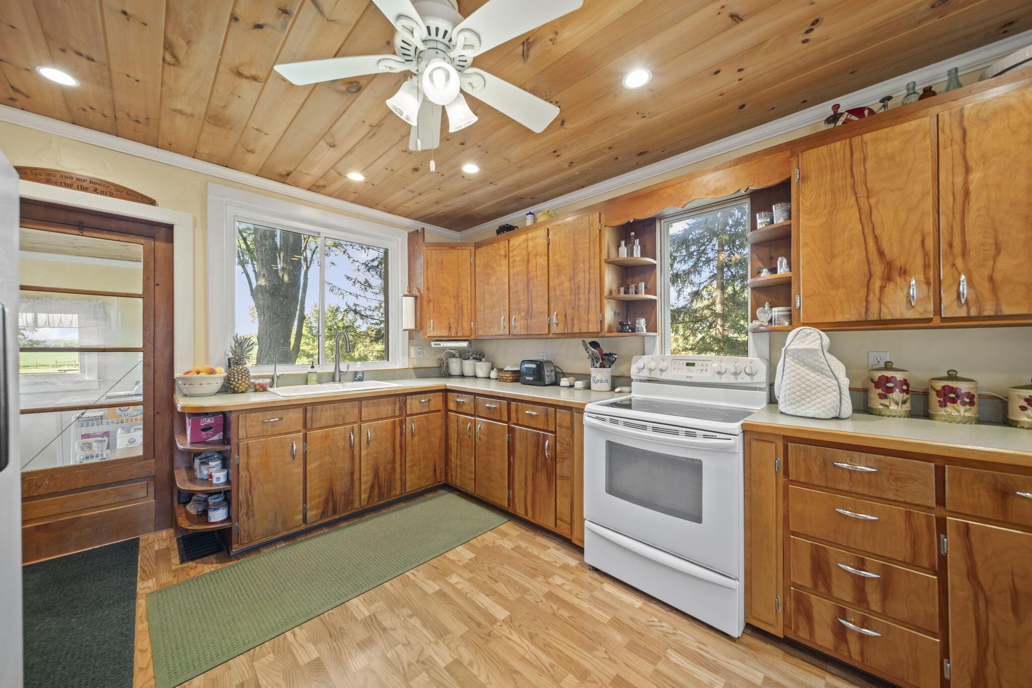 1005 Marion Cardington Road W