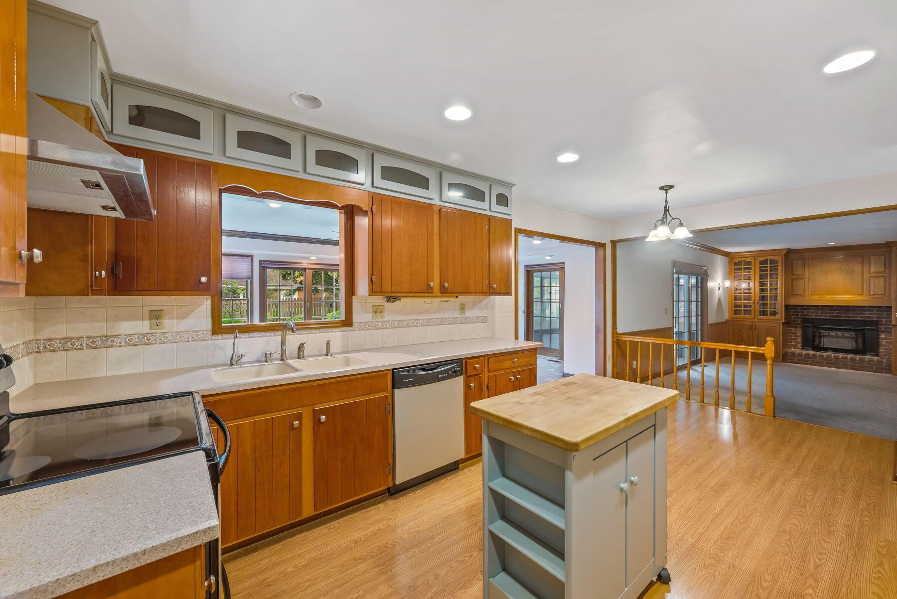 452 Pleasant Lane, Bucyrus