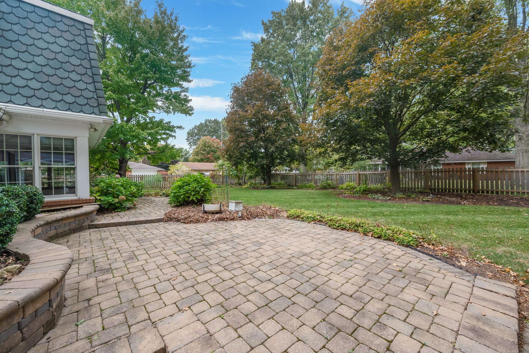 452 Pleasant Lane, Bucyrus