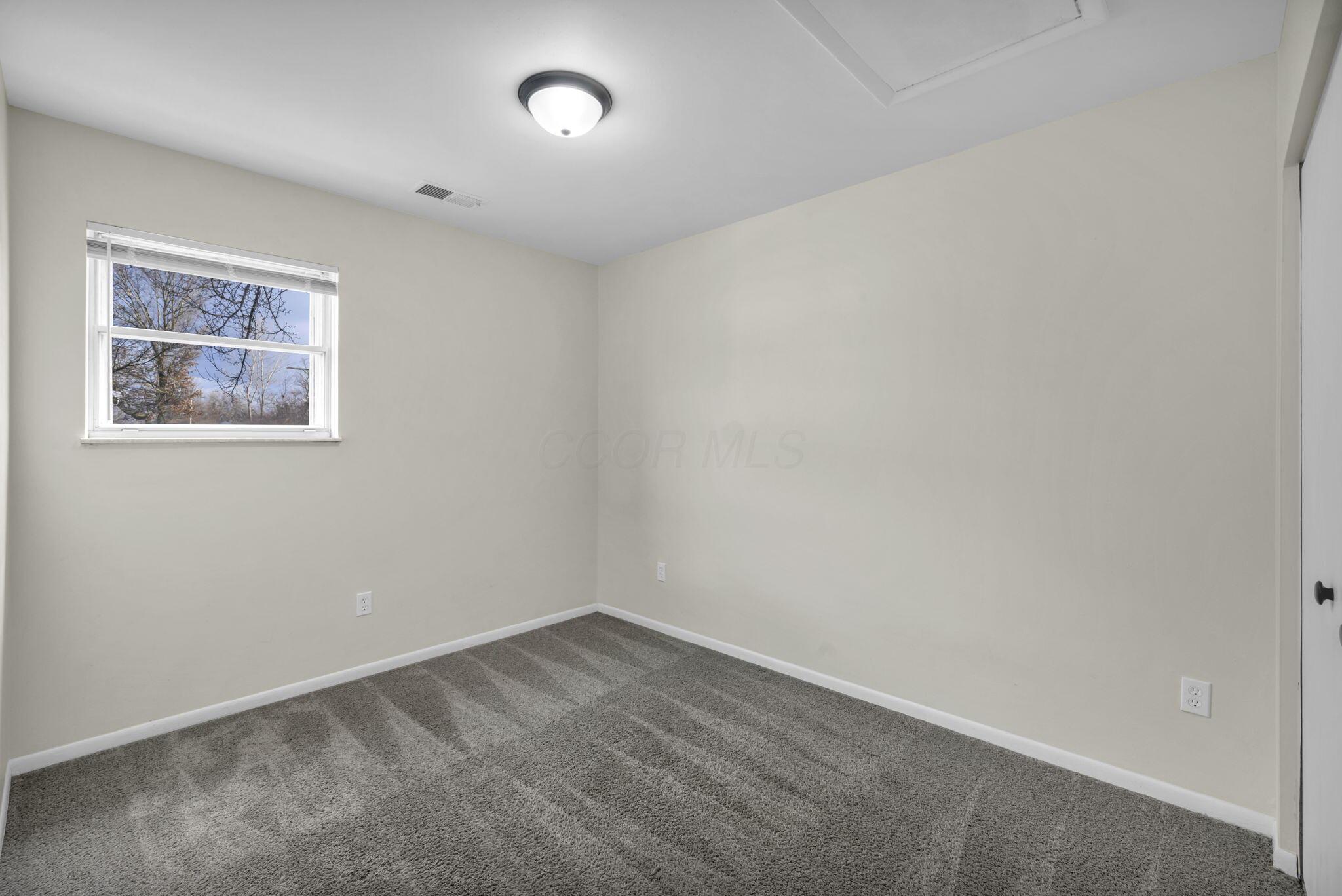 1292 Lowland Court, 98