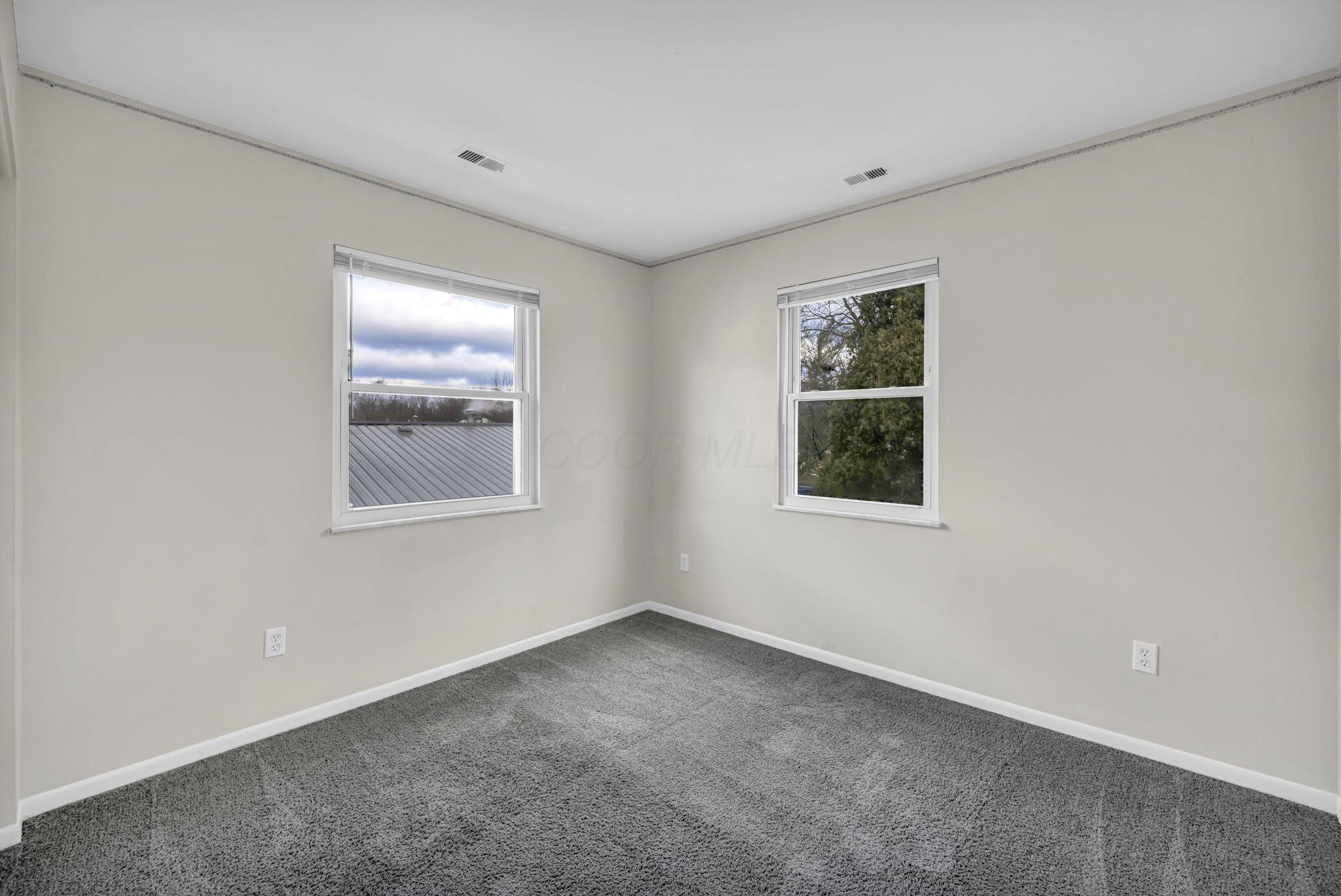 1292 Lowland Court, 98