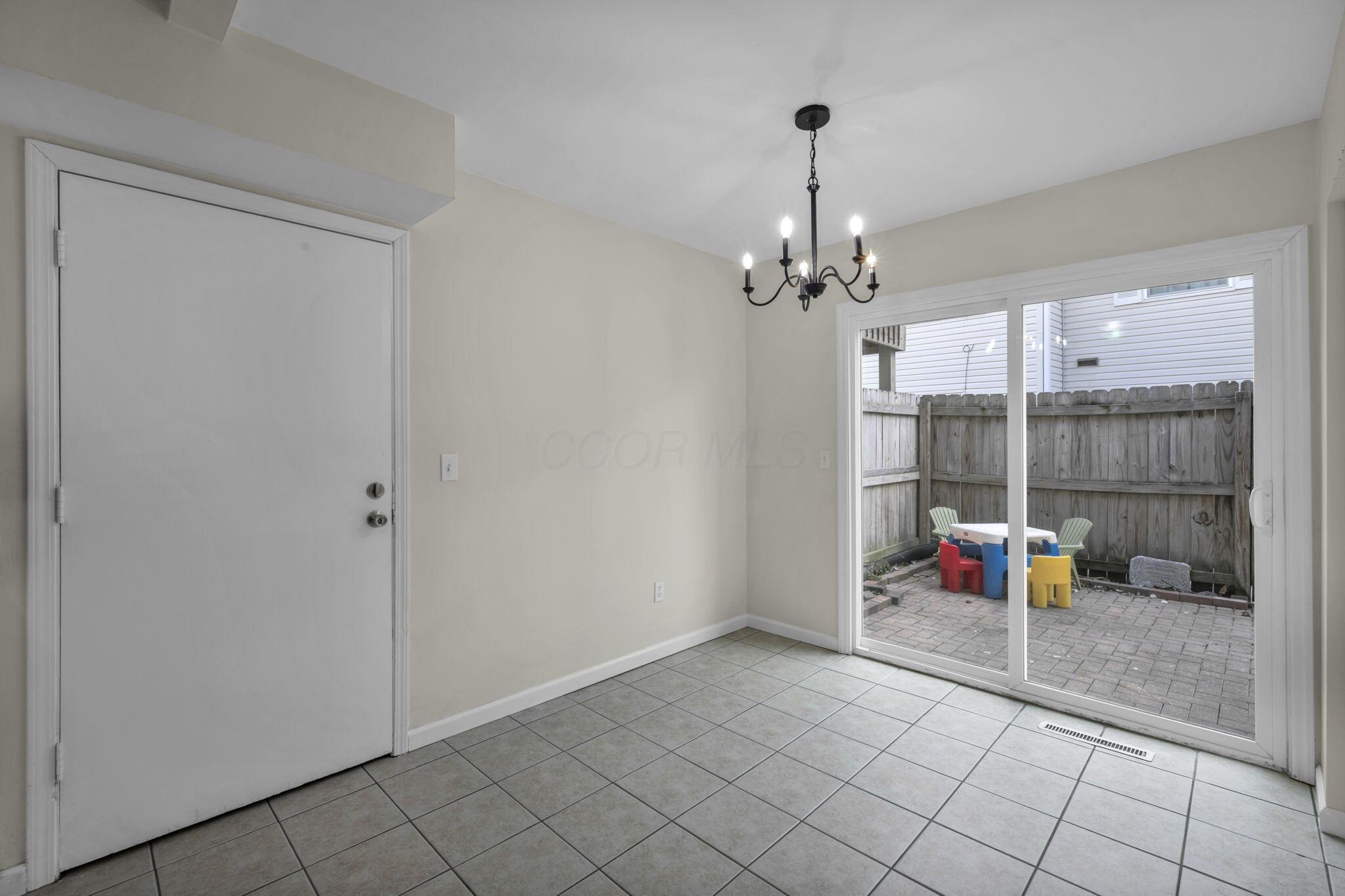 1292 Lowland Court, 98