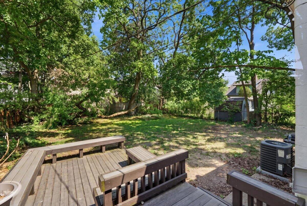 2456 Indiana Avenue, 2454