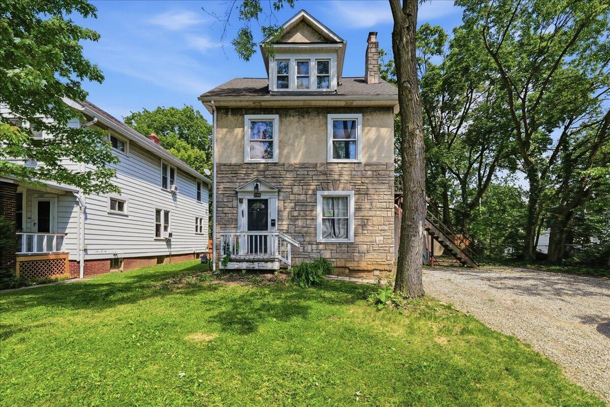 2456 Indiana Avenue, 2454