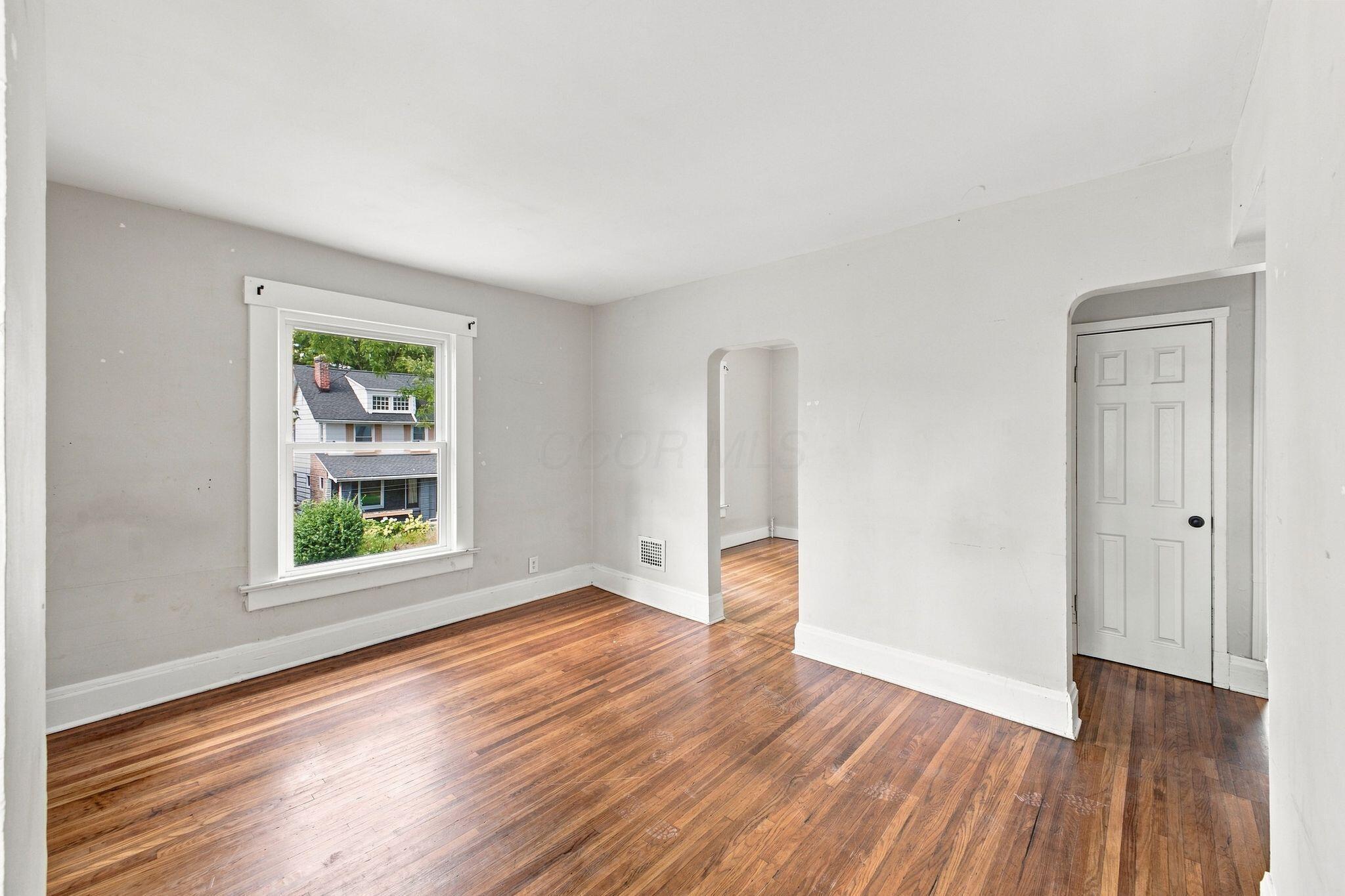 2456 Indiana Avenue, 2454