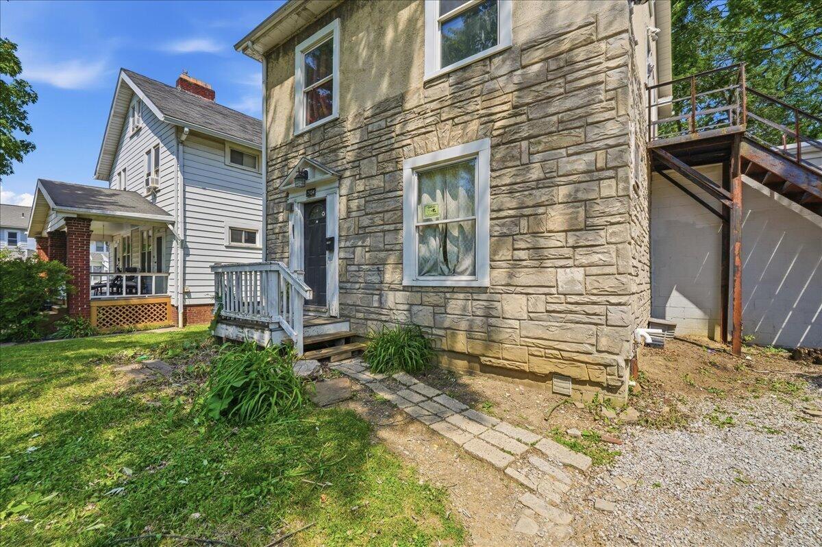 2456 Indiana Avenue, 2454