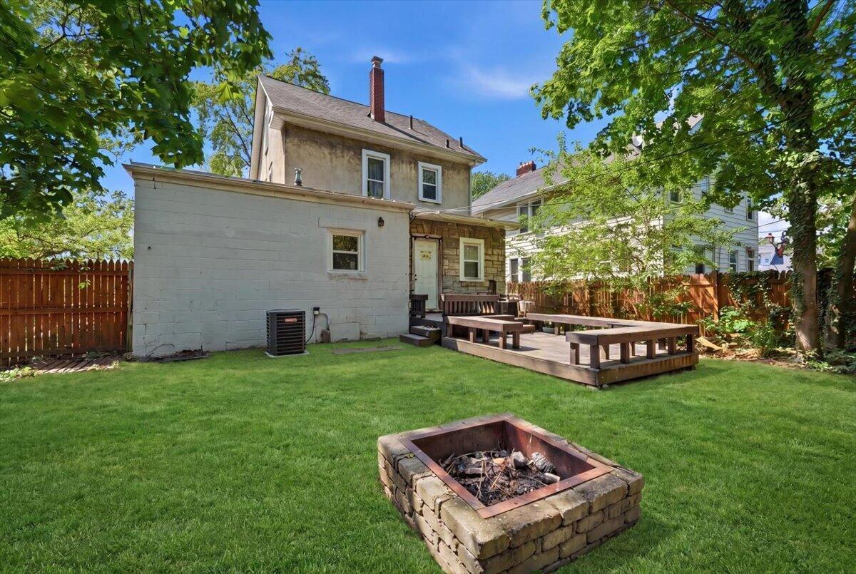 2456 Indiana Avenue, 2454