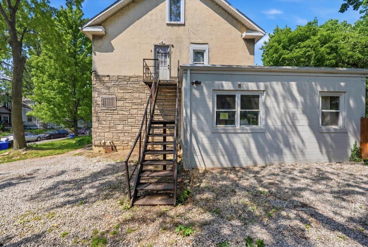 2456 Indiana Avenue, 2454