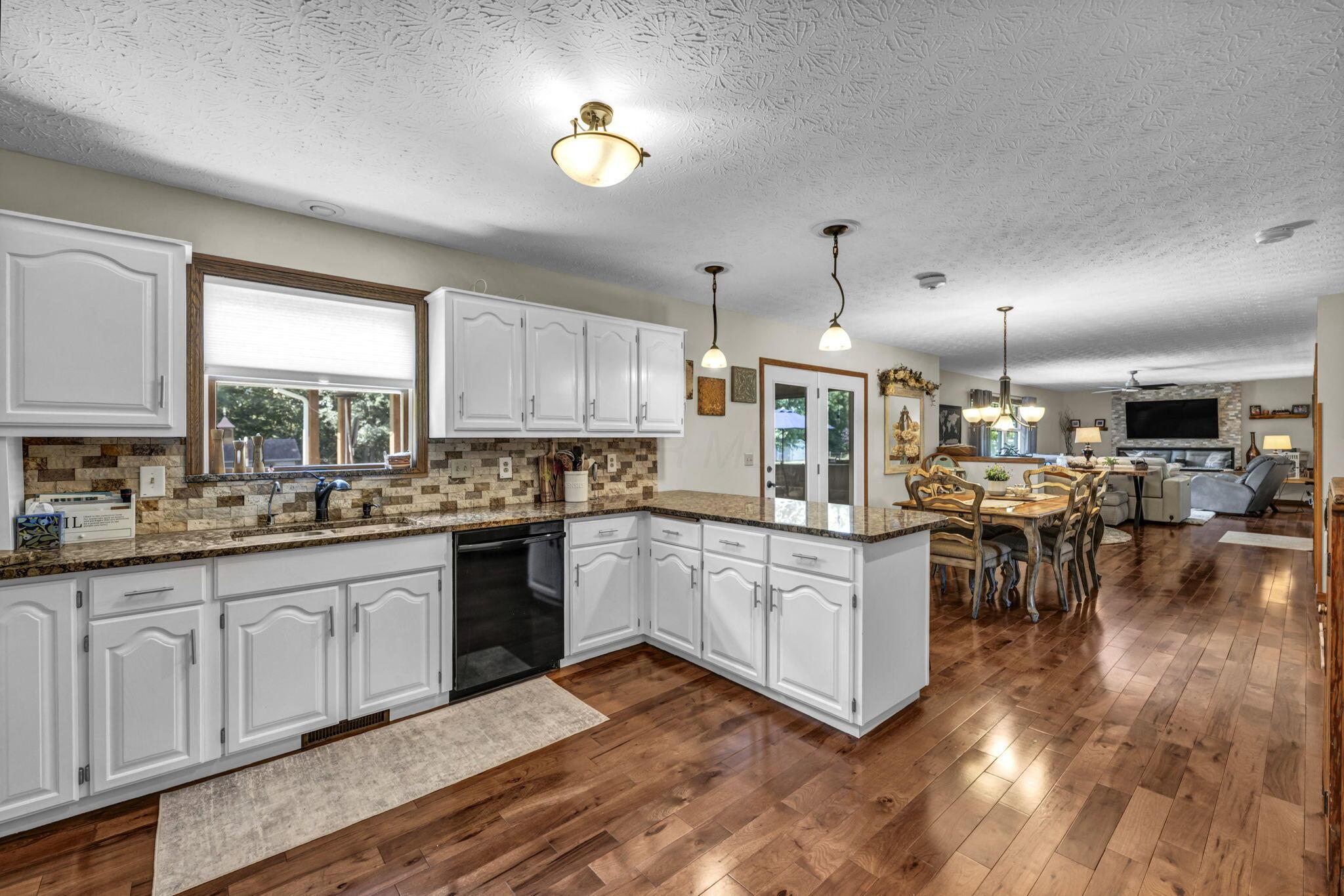 105 Opal Lane