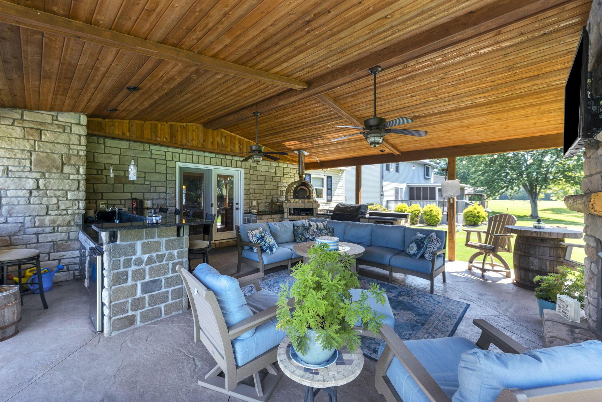 105 Opal Lane