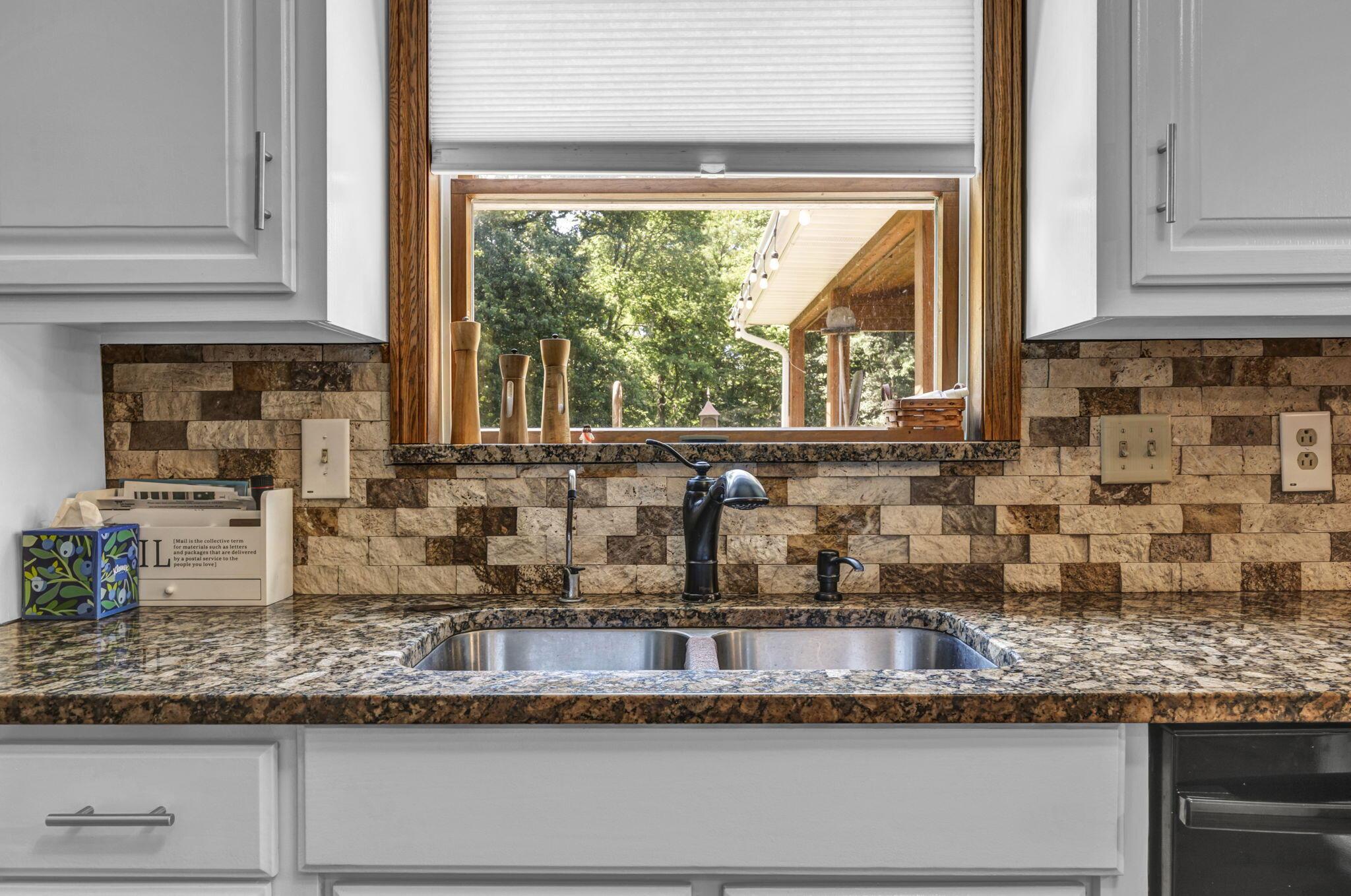 105 Opal Lane