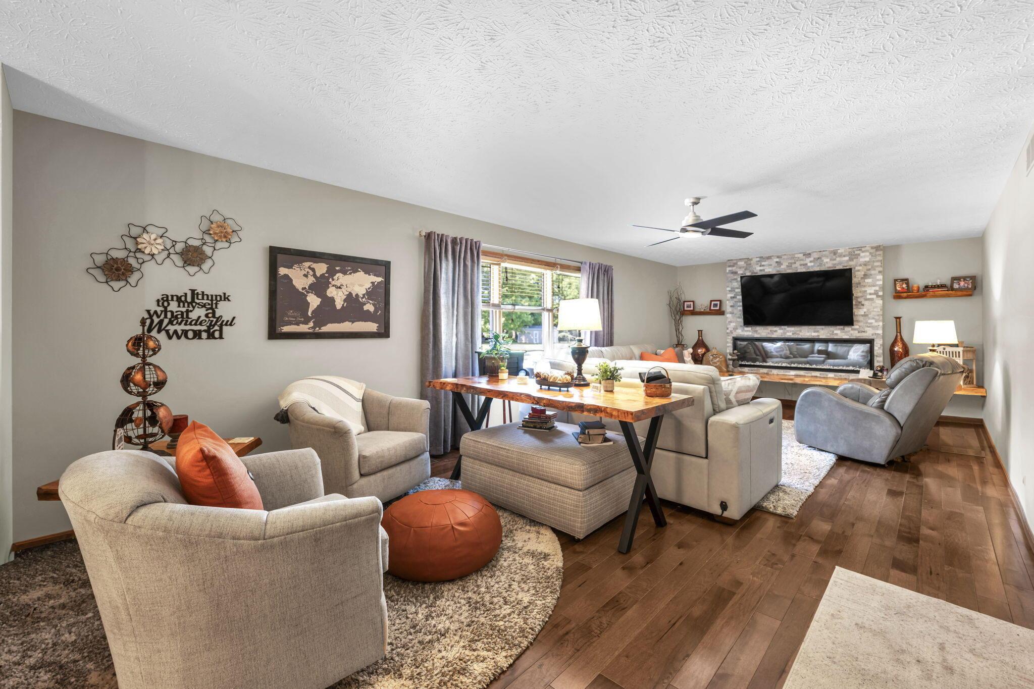 105 Opal Lane
