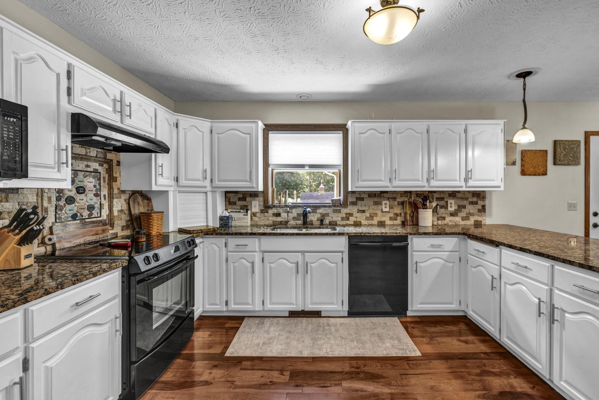 105 Opal Lane