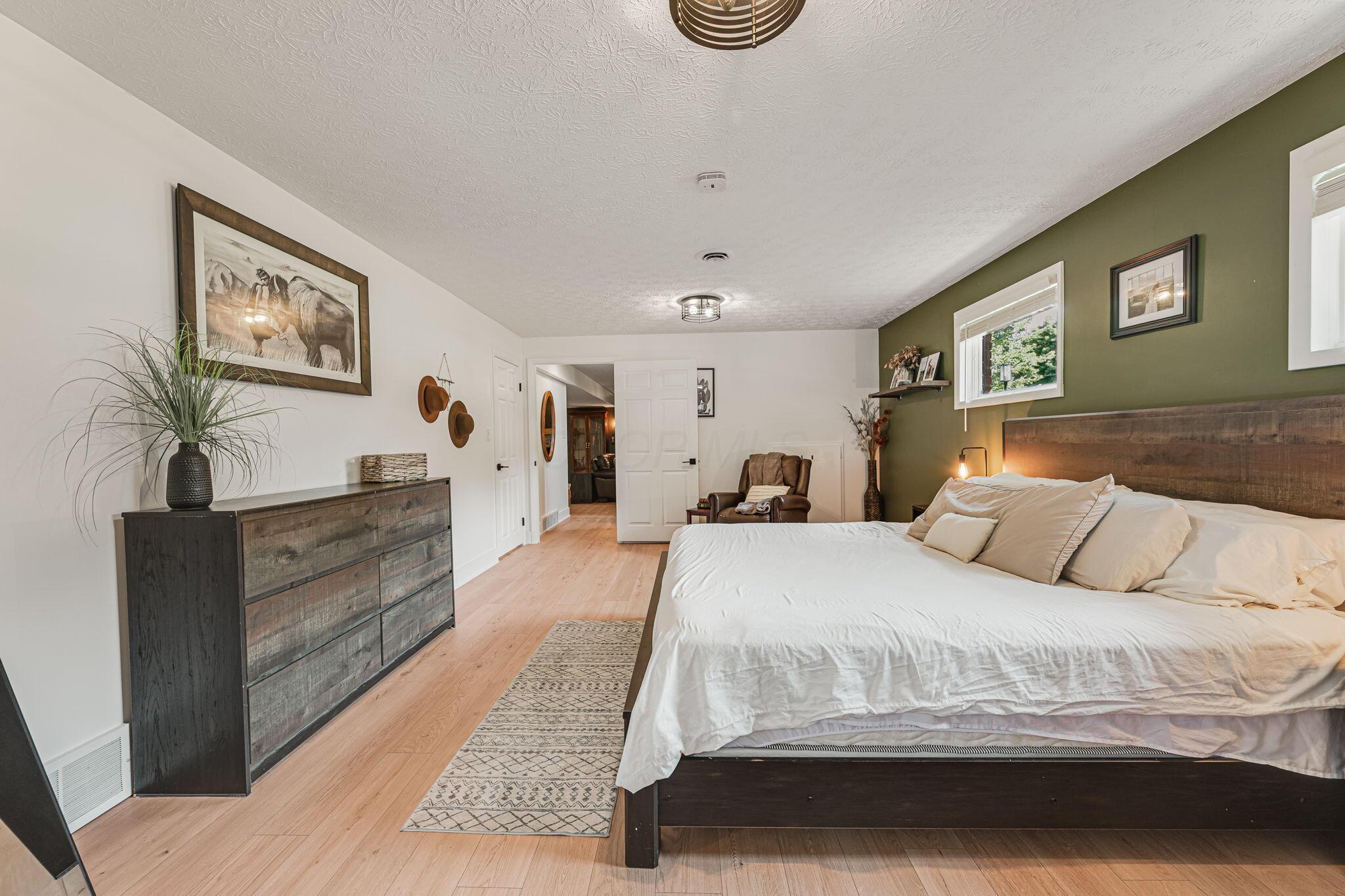 1039 Forest Hill Drive