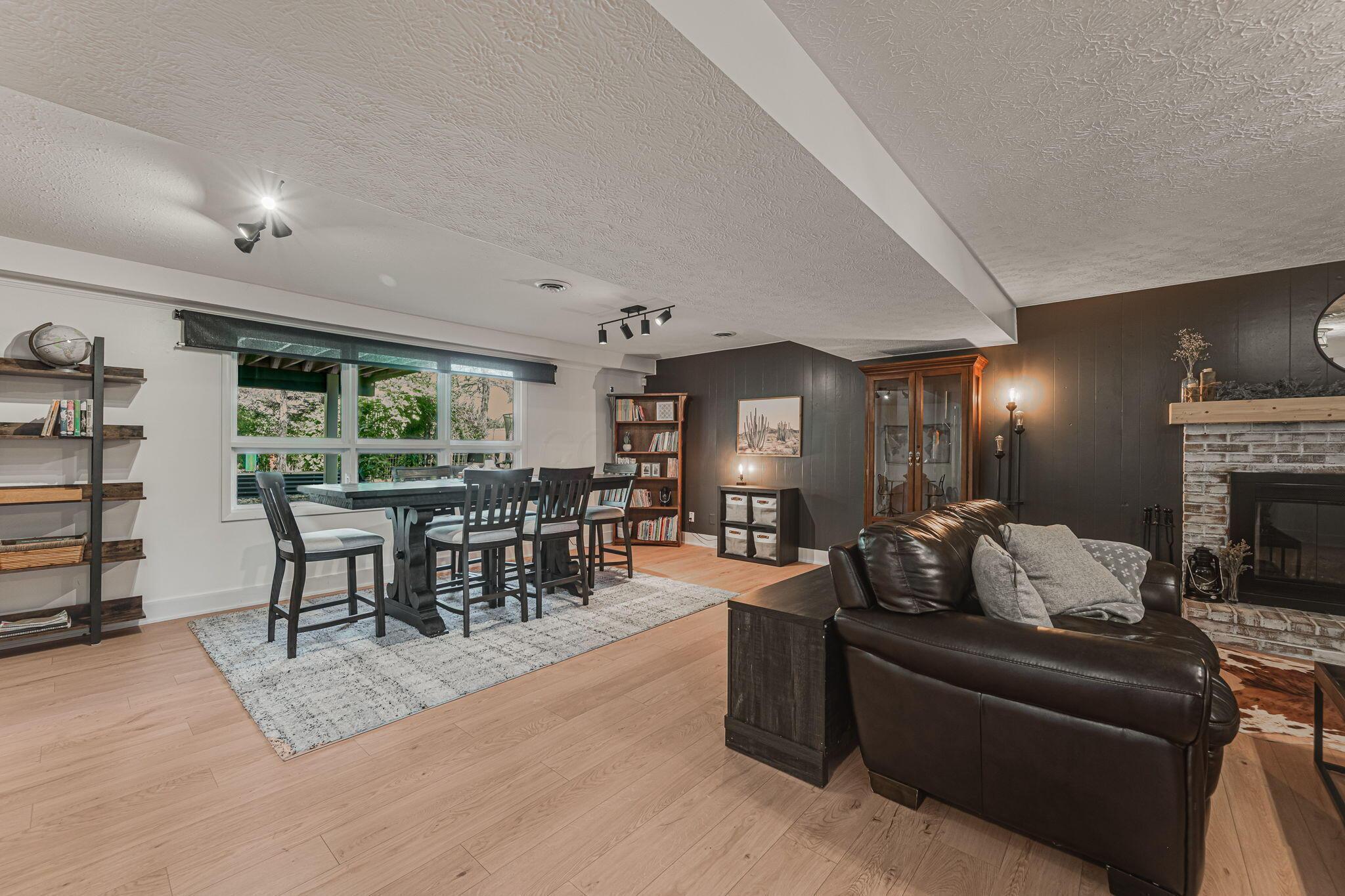 1039 Forest Hill Drive