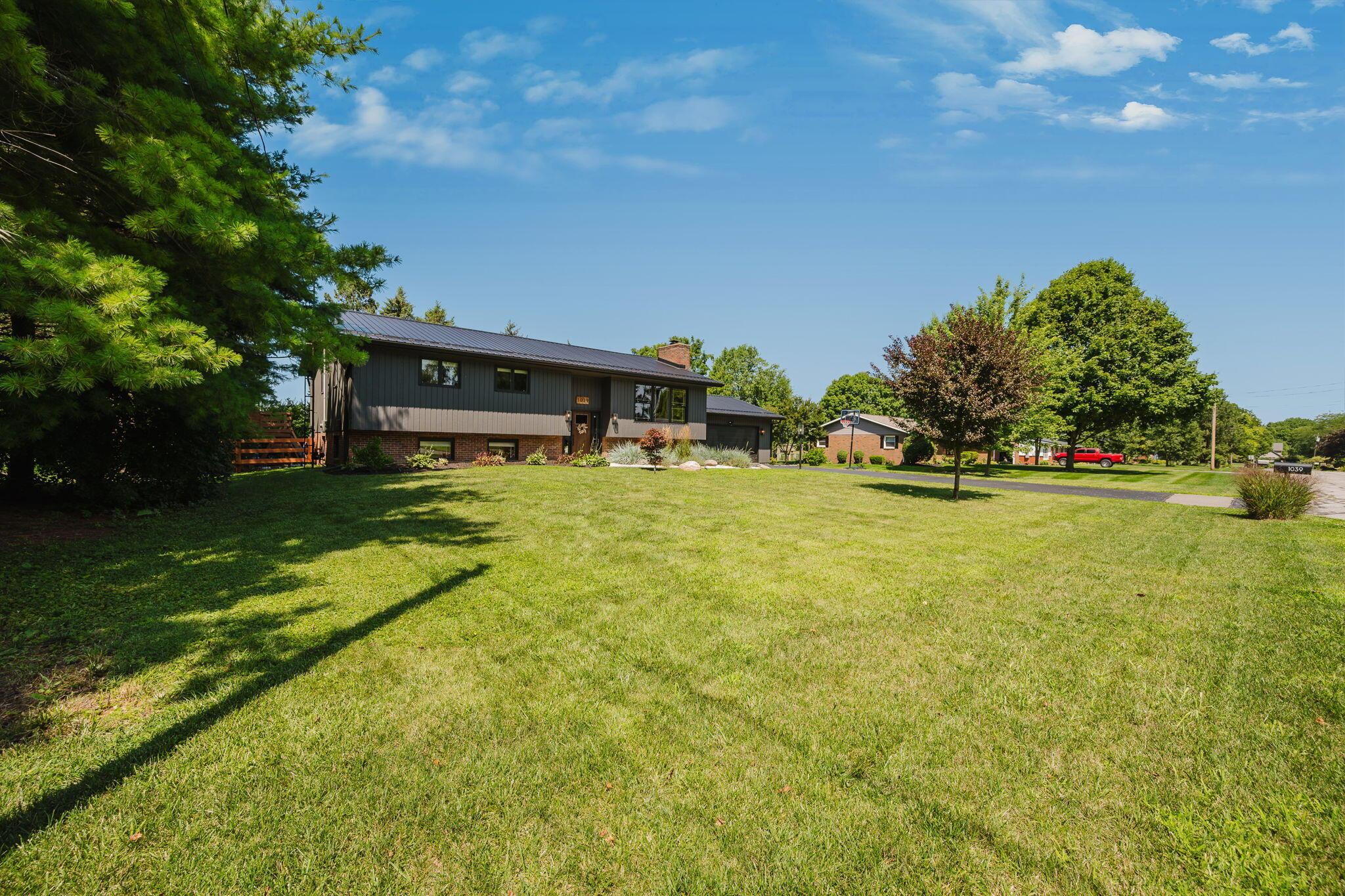 1039 Forest Hill Drive