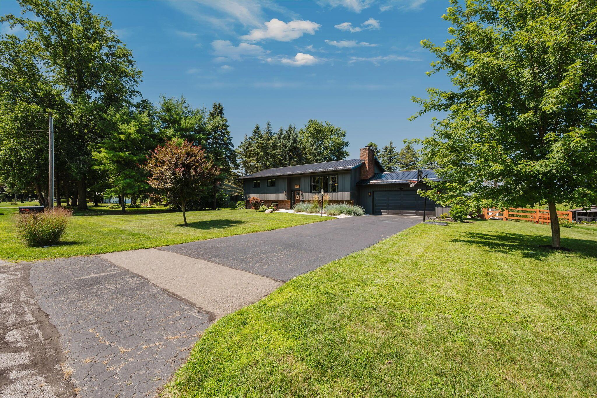 1039 Forest Hill Drive