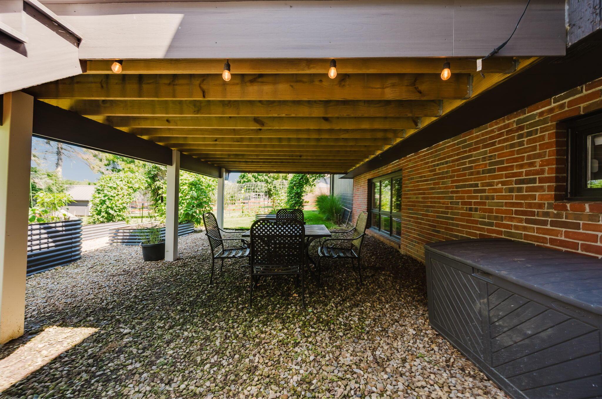 1039 Forest Hill Drive